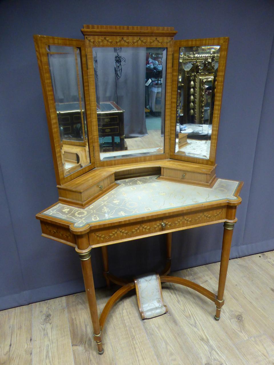 20th Century French Louis XVI Style Dressing Table 1