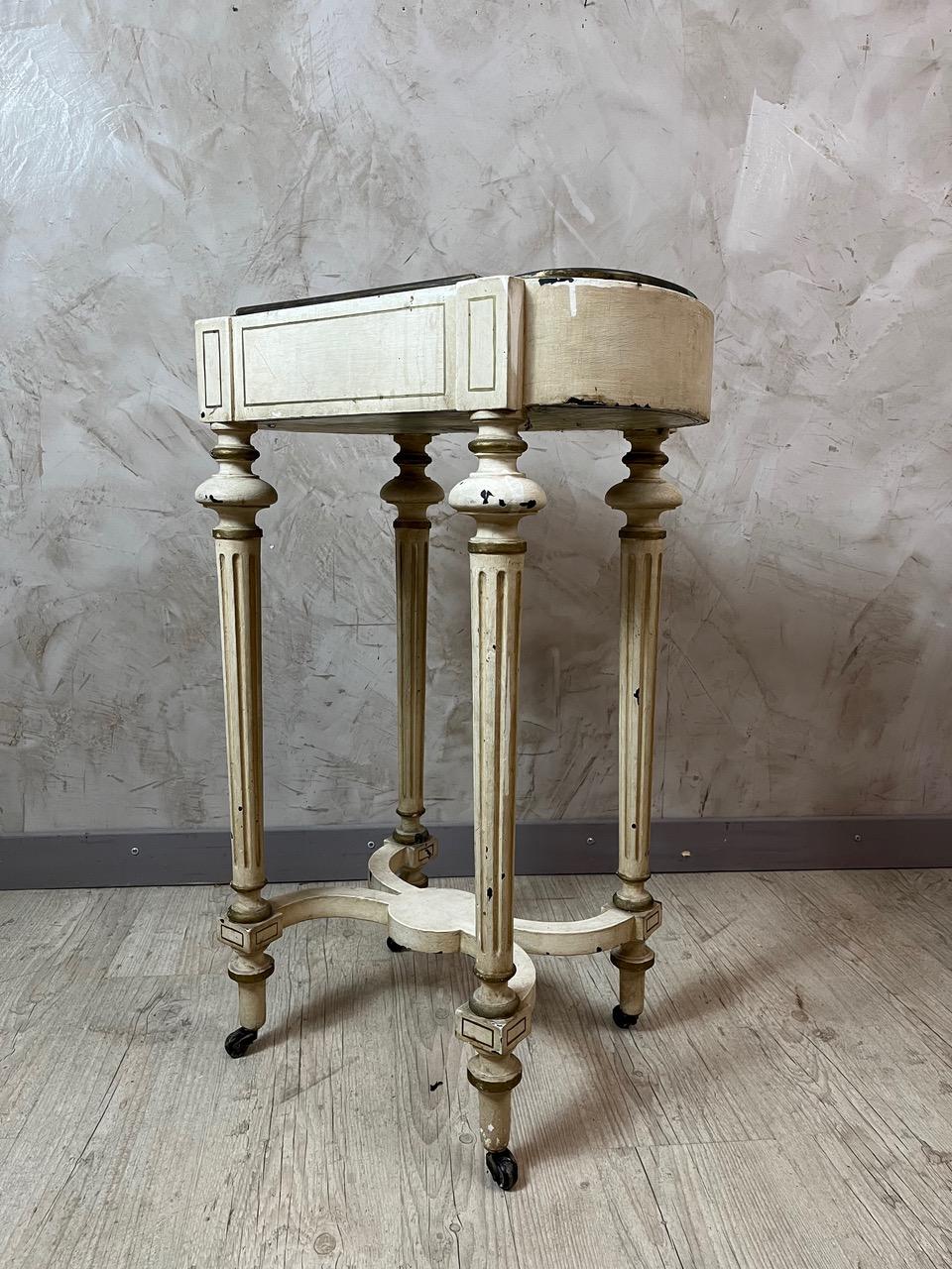 Français 20e siècle Jardinière roulante en bois de style Louis XVI, années 1920 en vente