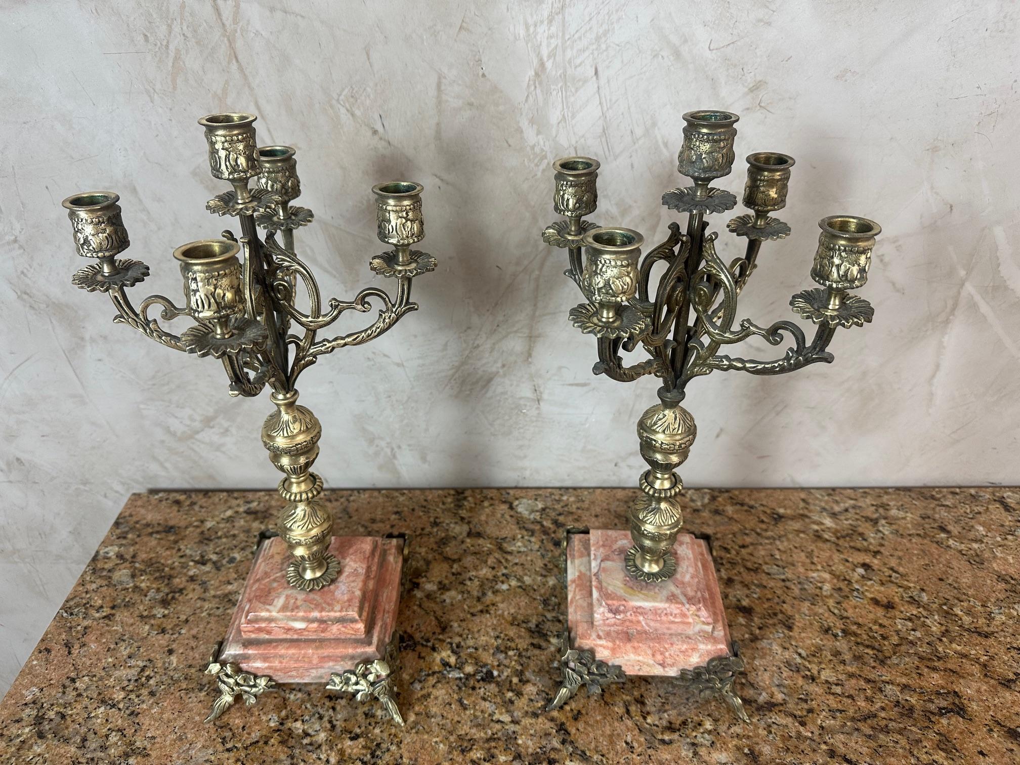 Metà XX secolo Coppia di candelabri in marmo e metallo dorato del XX secolo, Francia, anni '40 in vendita