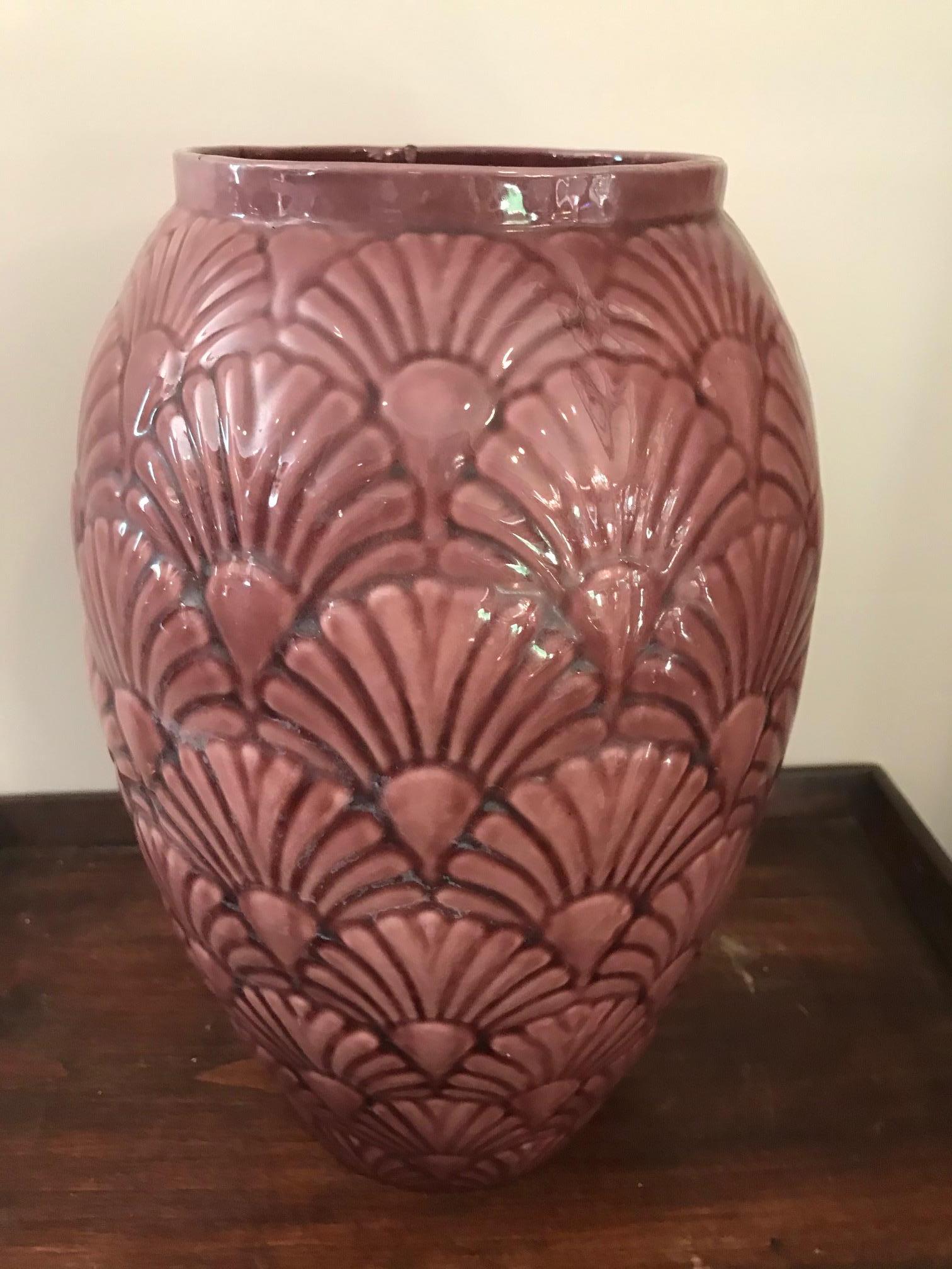 Mid-20th Century 20th Century French Melting Pink Art Deco Vase, 1930s