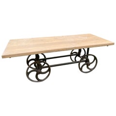 Table de salle à manger française du XXe siècle en métal et bois, années 1940