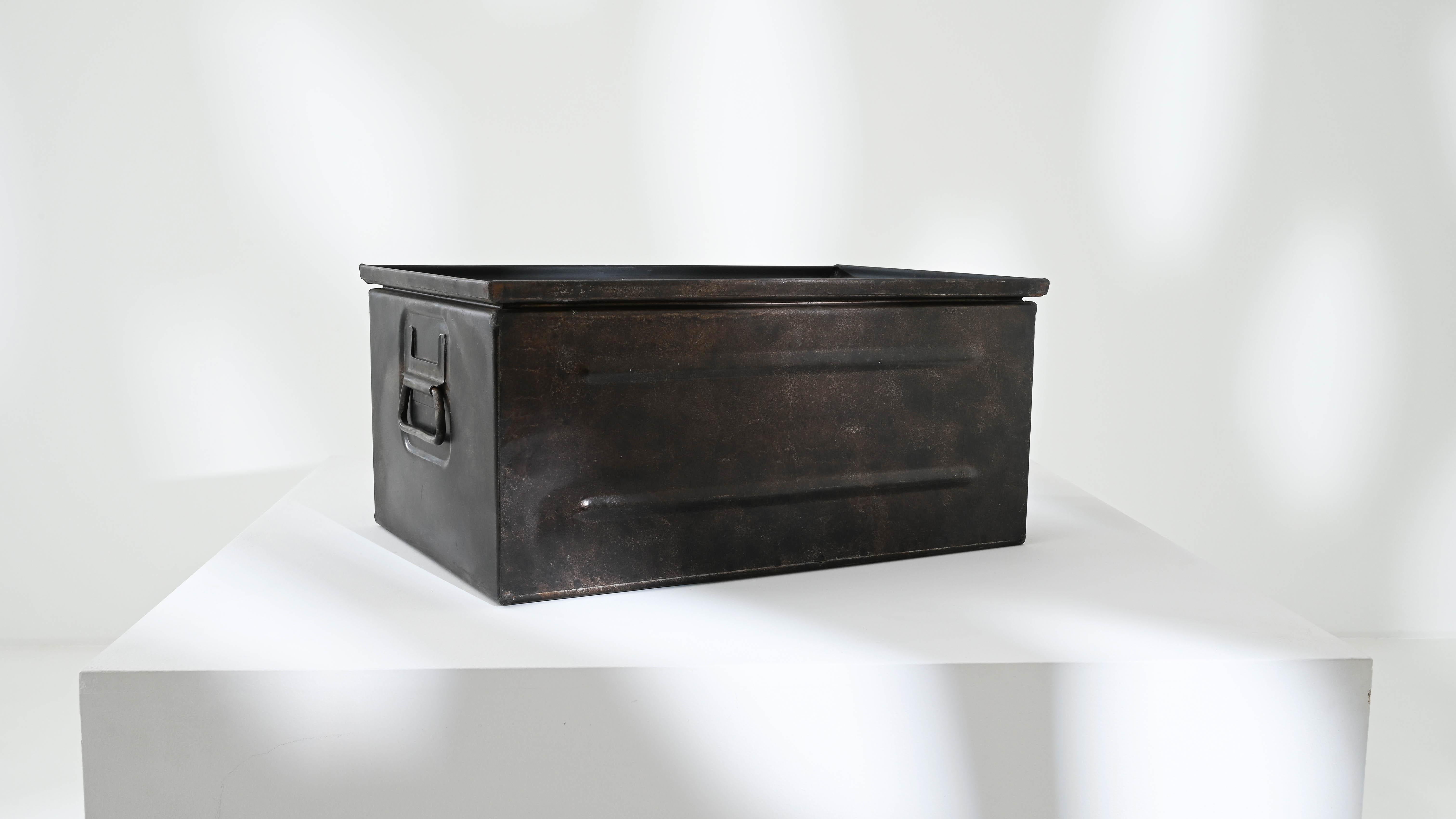 20th Century French Metal Box For Sale 3