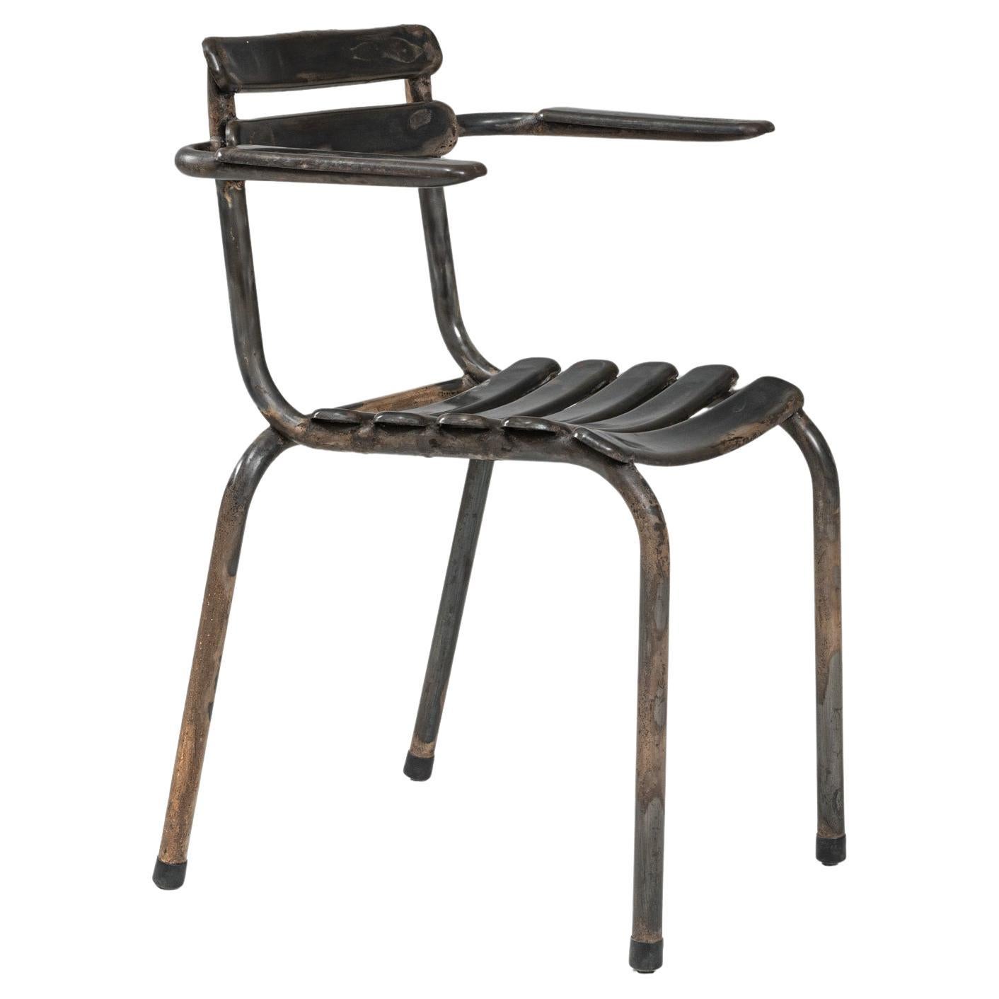 Chaise en métal française du 20e siècle