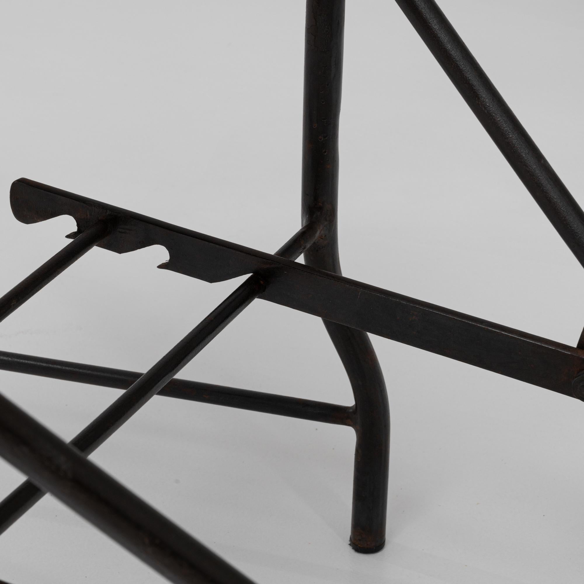 Fauteuil de dentiste en métal français du 20e siècle avec coussins rembourrés en vente 10