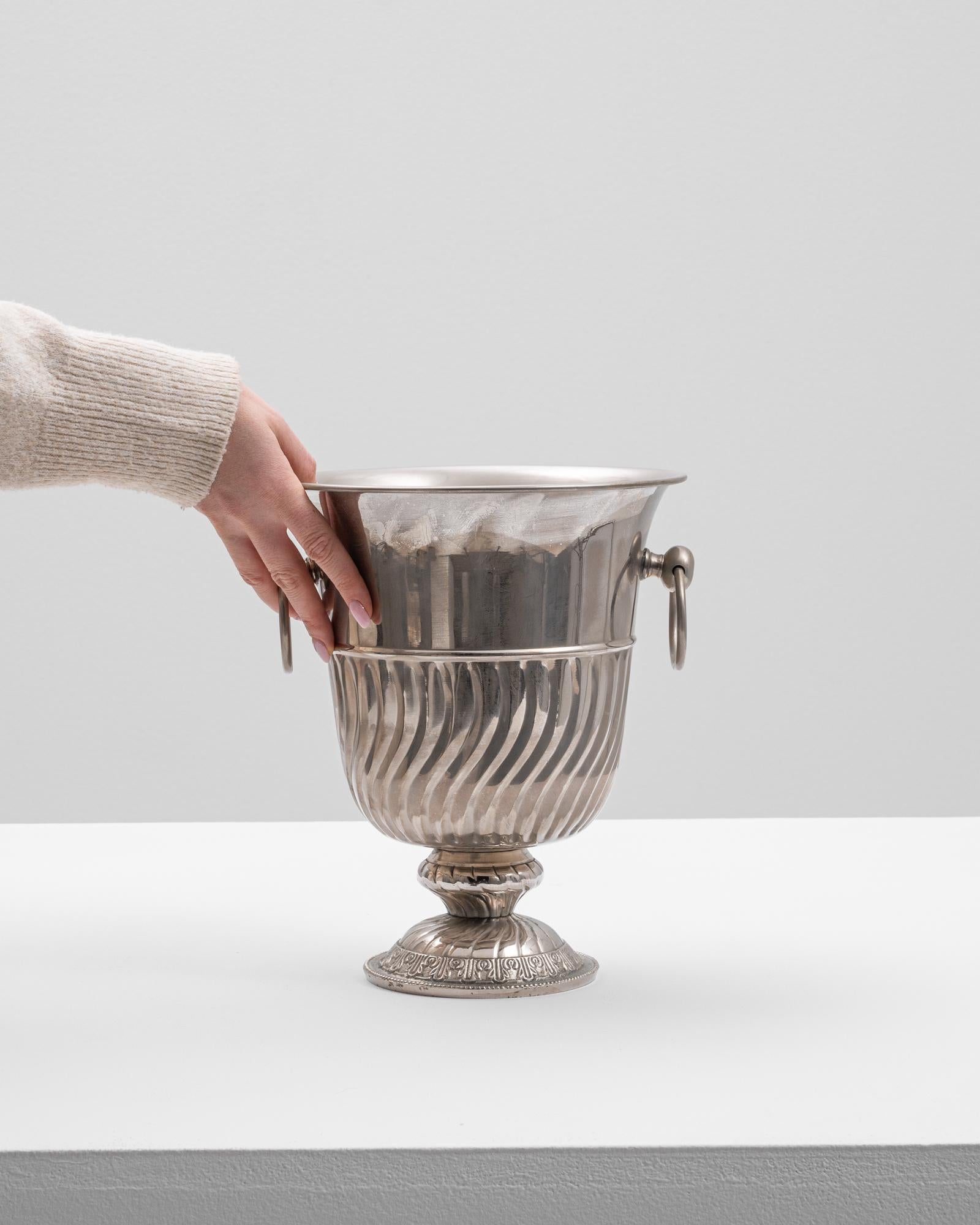20th Century French Metal Ice Bucket In Good Condition For Sale In High Point, NC