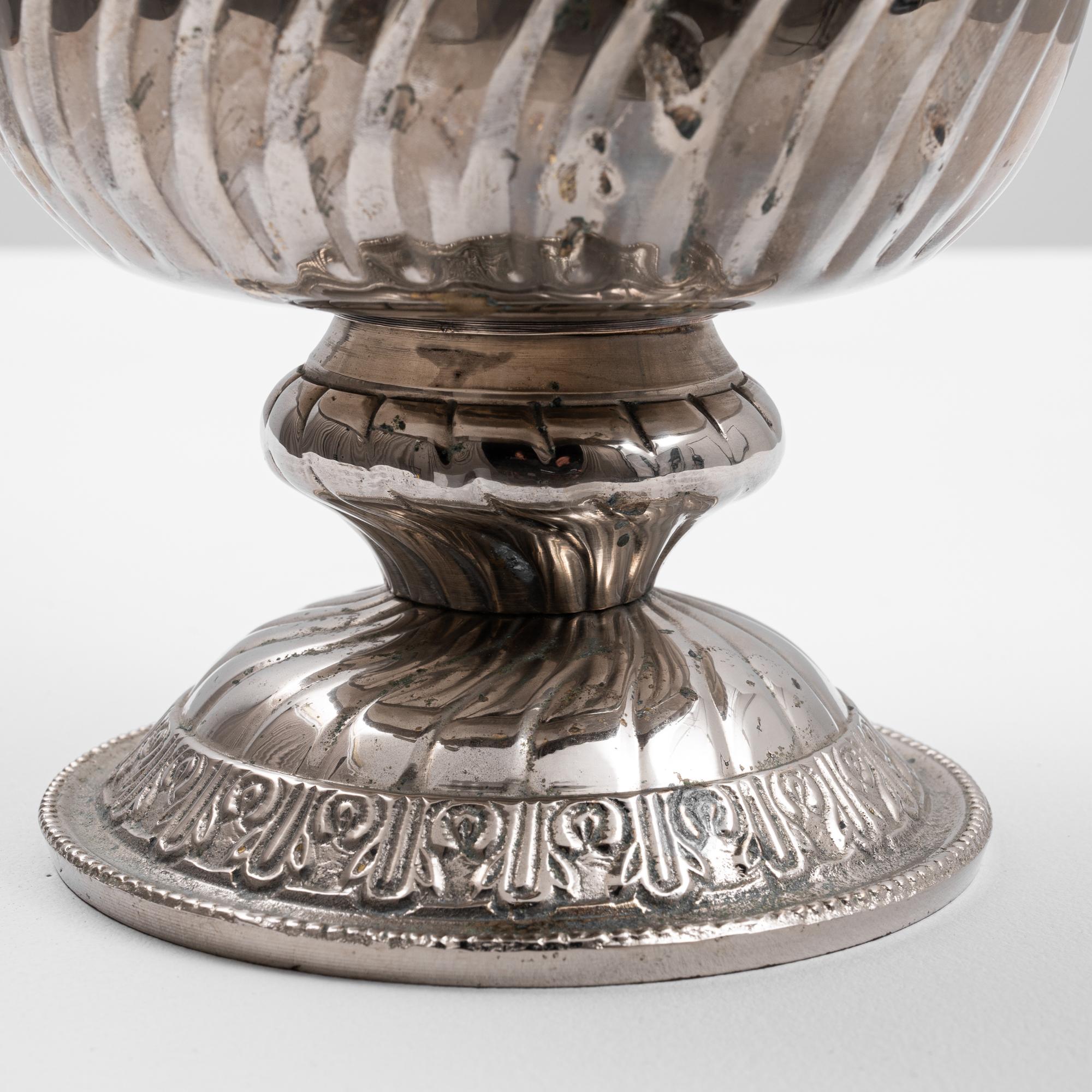 20th Century French Metal Ice Bucket For Sale 5