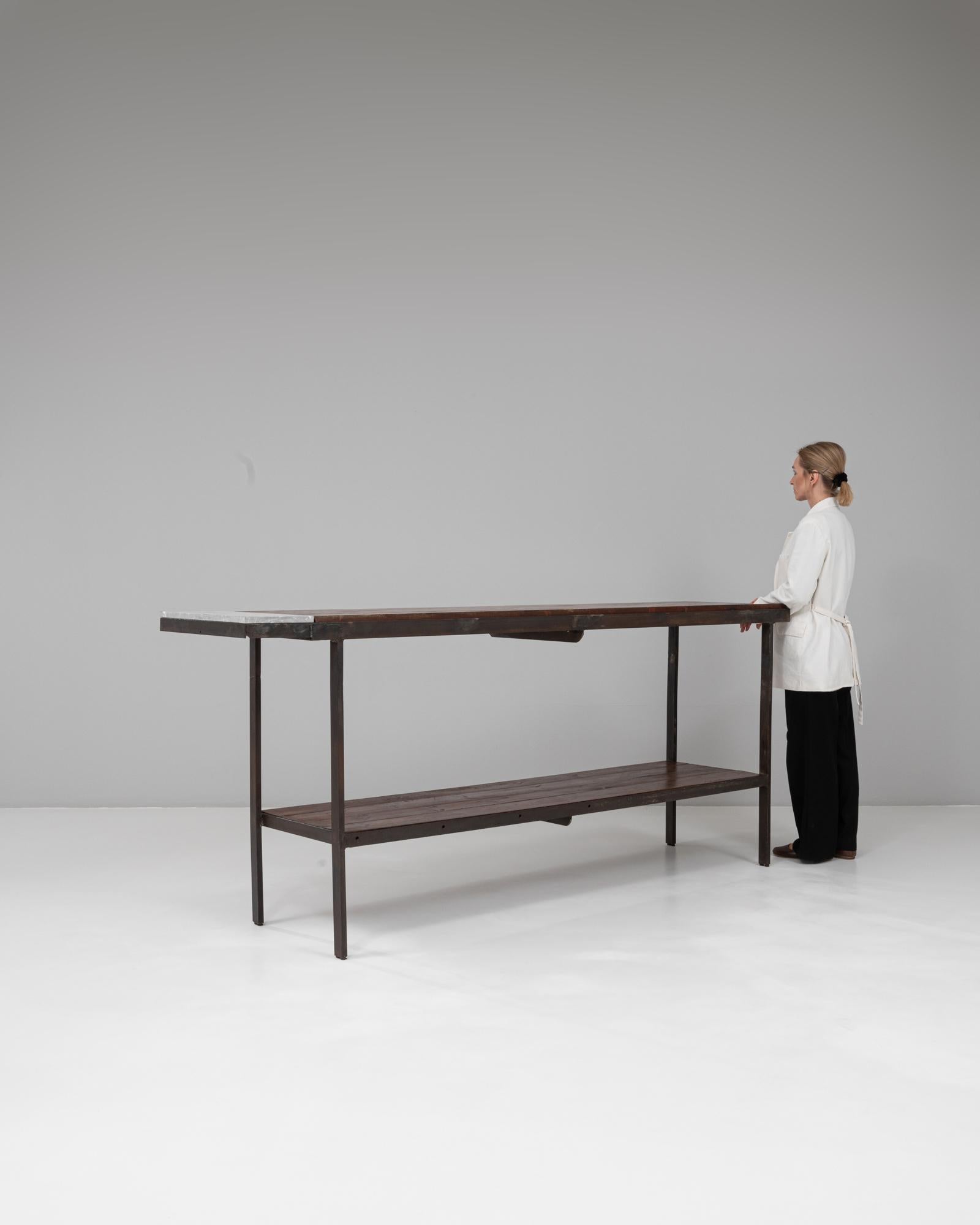 20ième siècle Table industrielle en métal du 20e siècle en vente