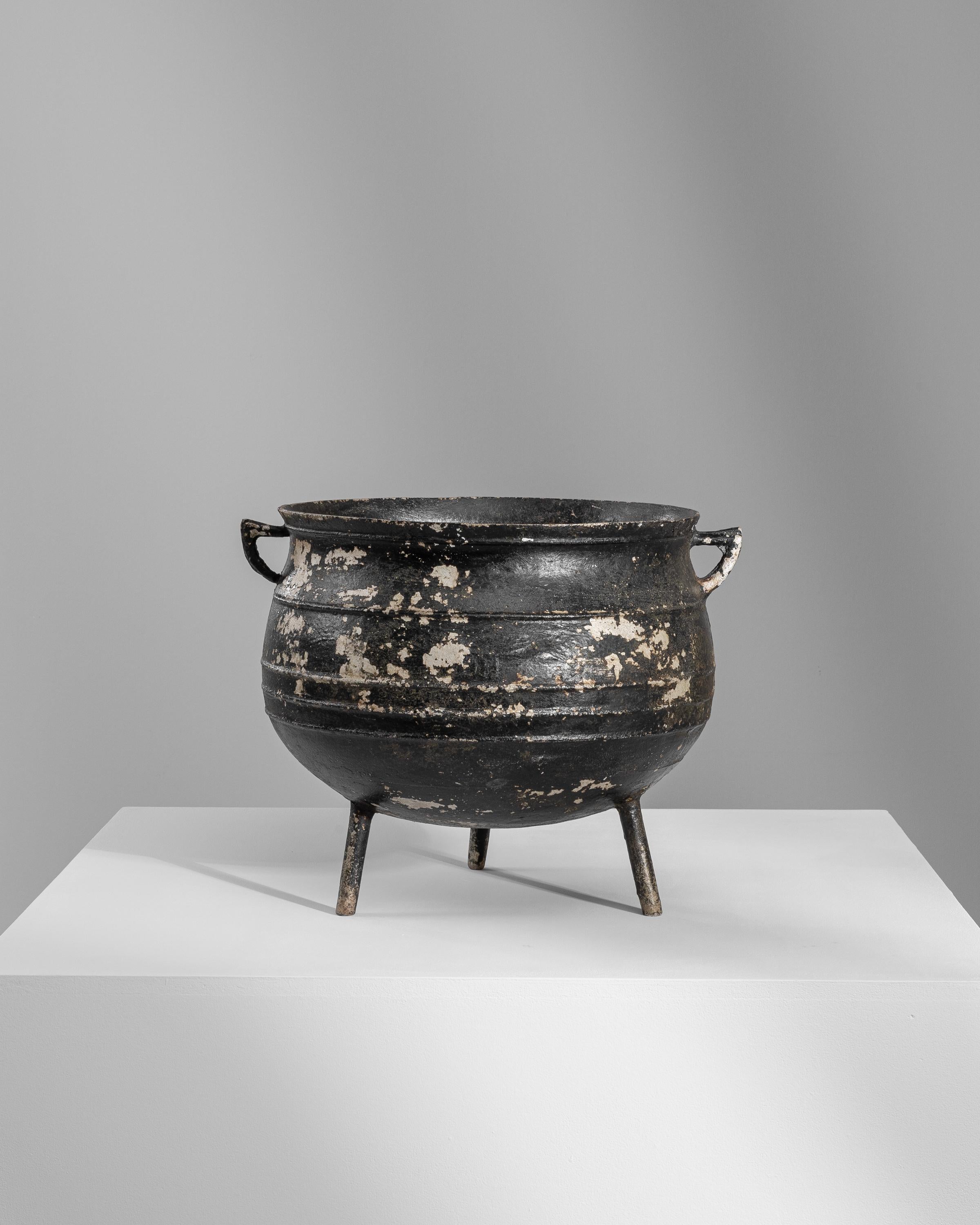 20th Century French Metal Planter In Good Condition In High Point, NC