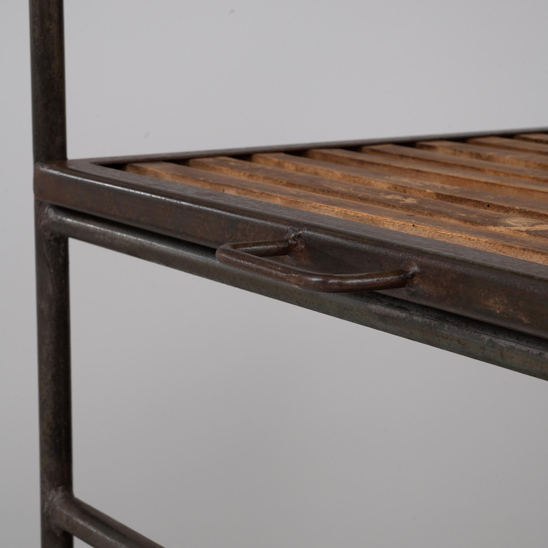Carrello da forno francese del XX secolo in metallo e legno con ruote in vendita 5