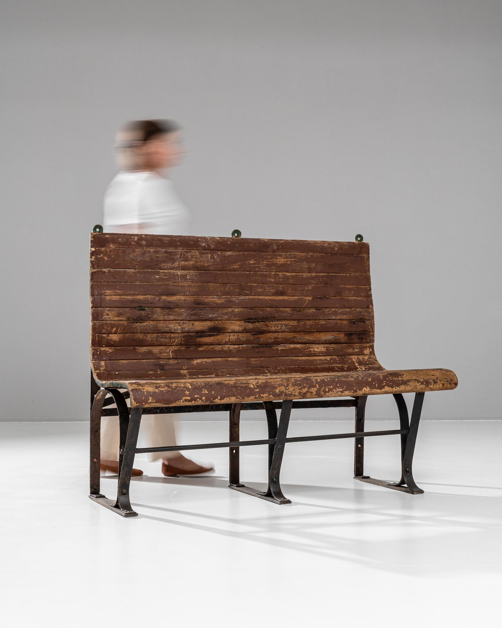Panchina francese in metallo e legno del XX secolo in vendita 4