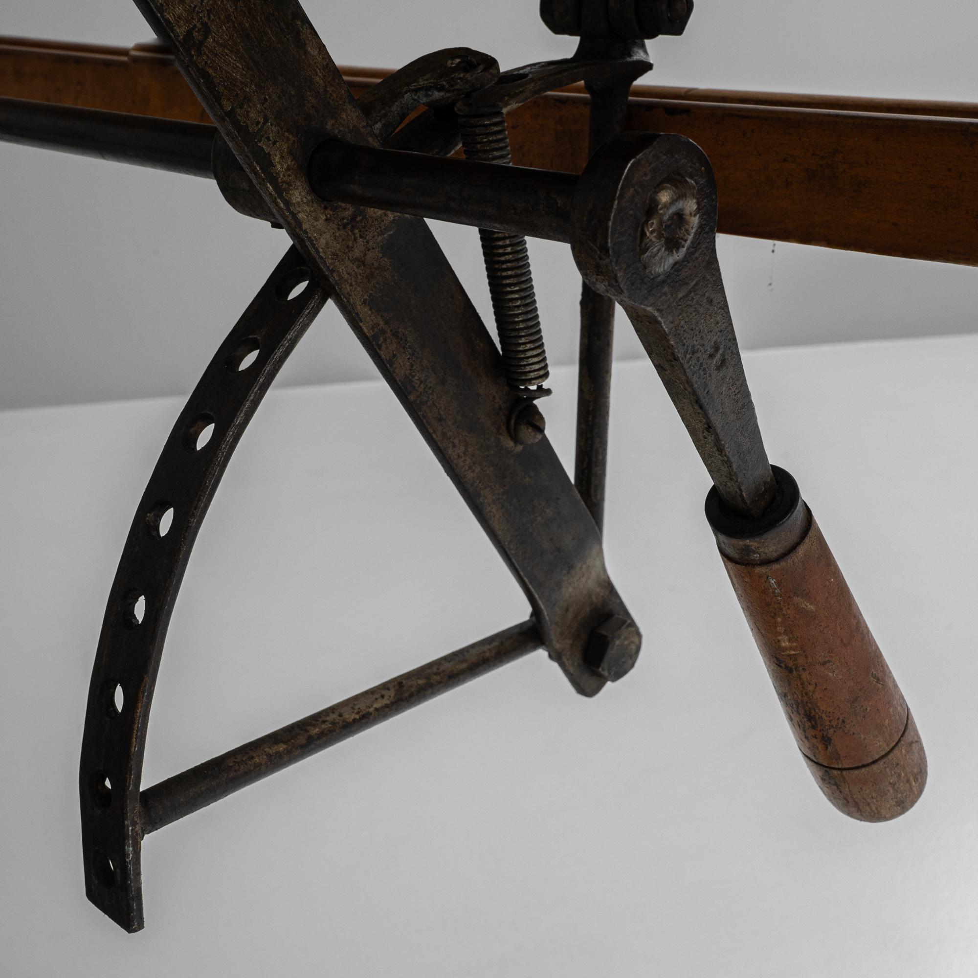 Table à dessin en métal et bois du 20ème siècle 5