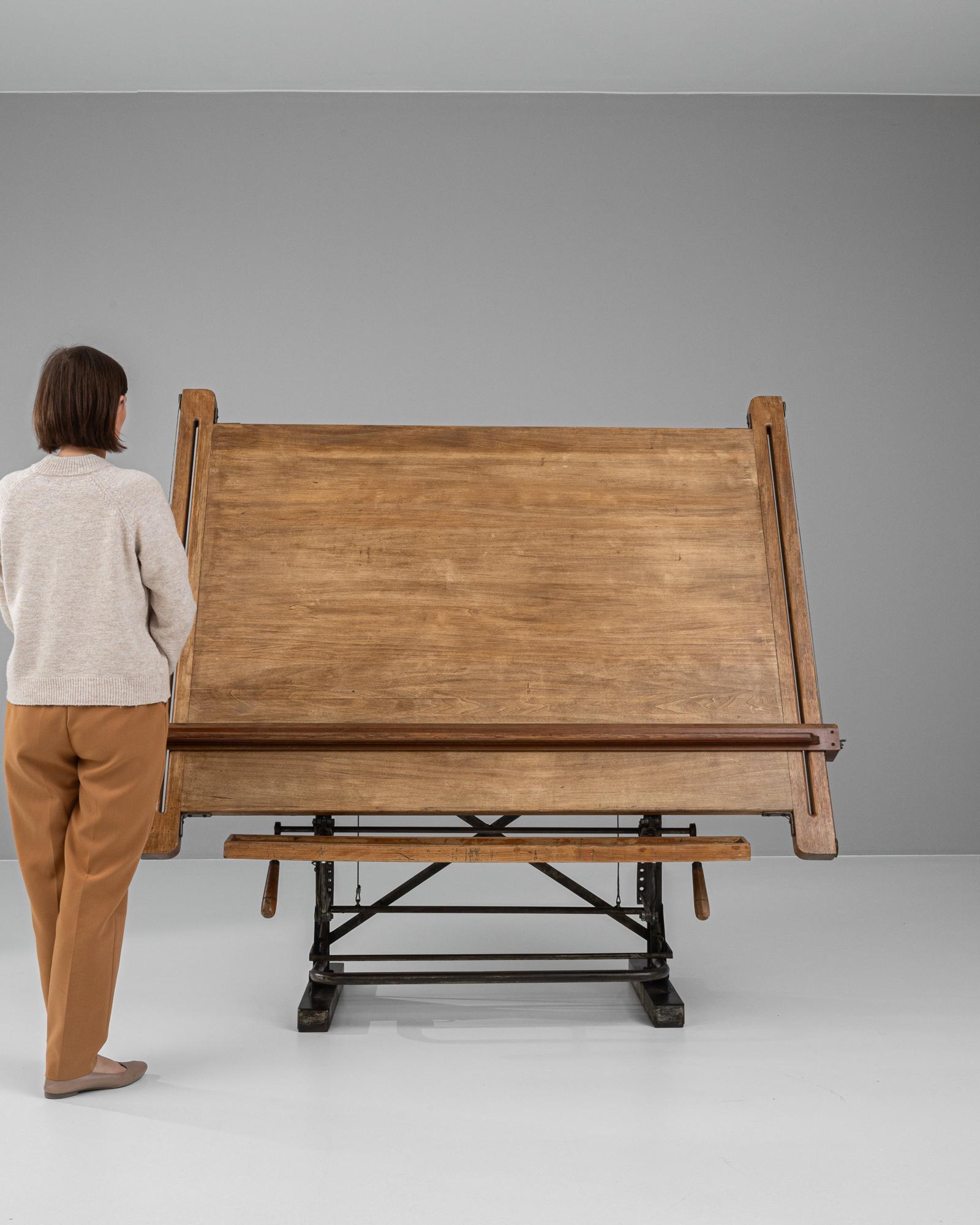 20ième siècle Table à dessin en métal et bois du 20ème siècle