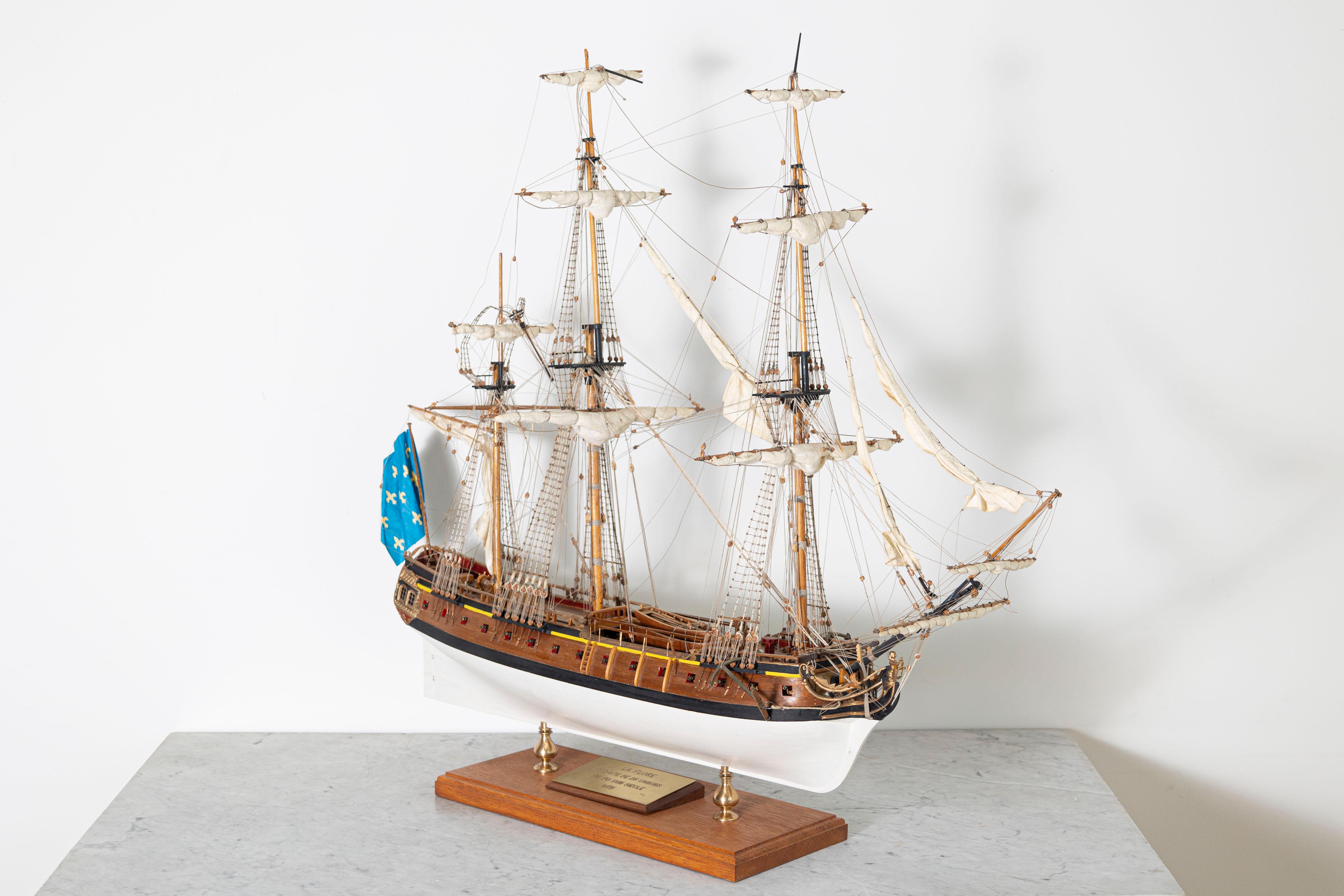 20th Century French Model Boat In Good Condition For Sale In Atlanta, GA