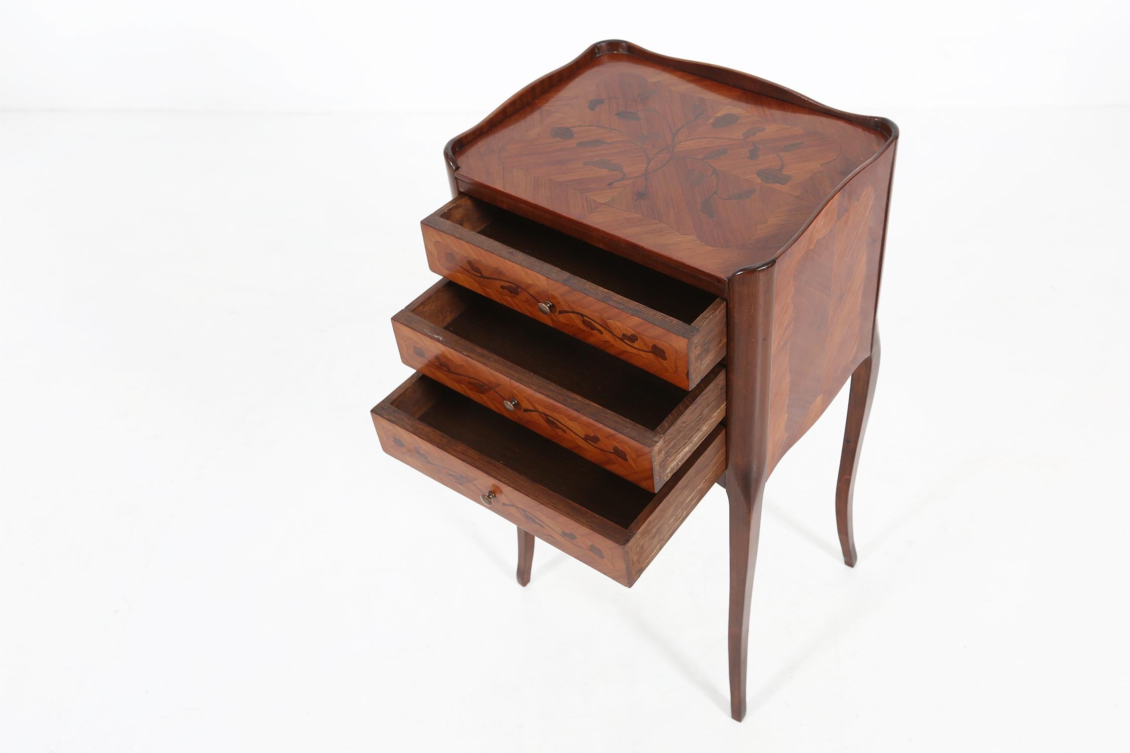 20th Century French Napoleon III style nightstand or small cabinet For Sale 5