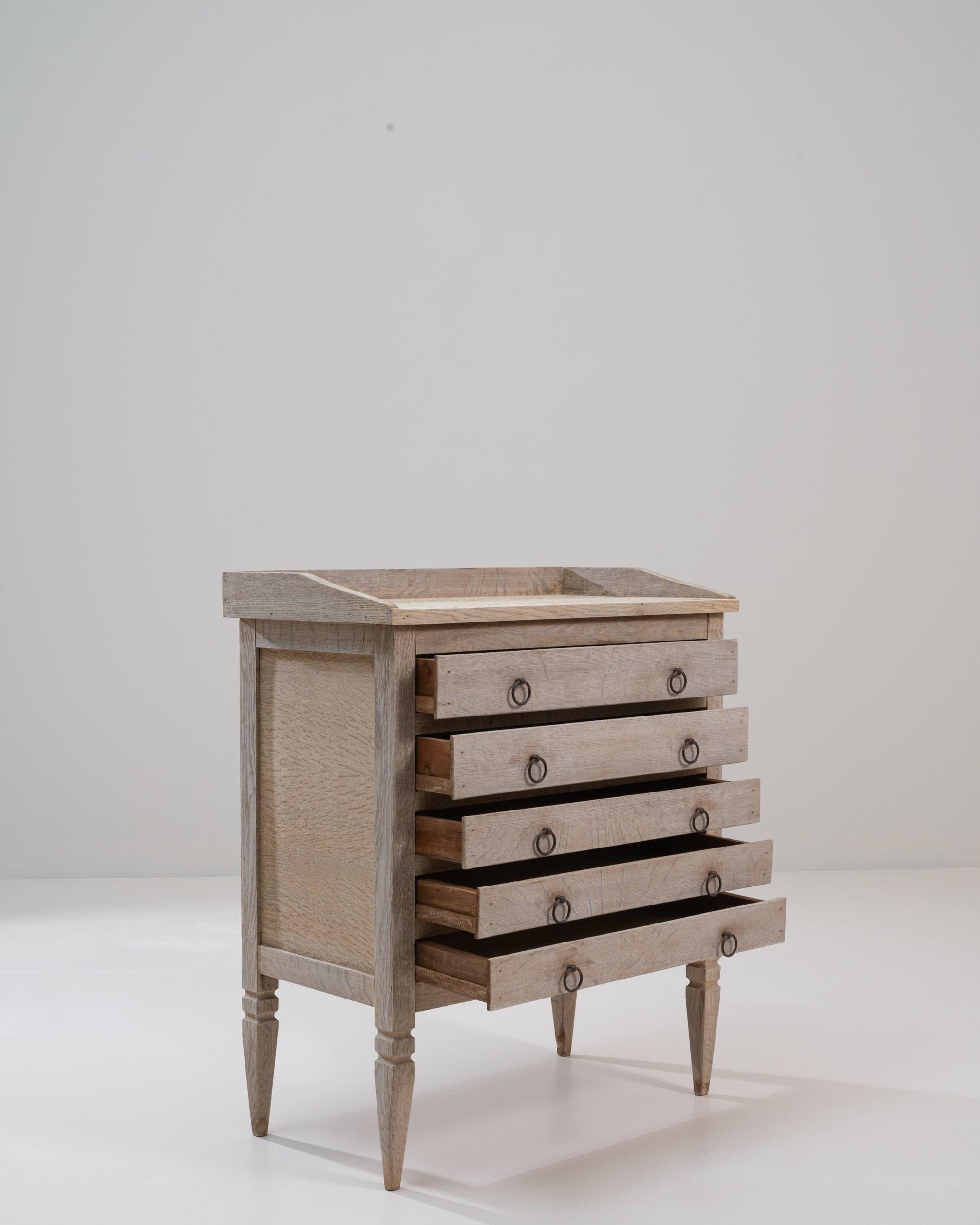 Cassettiera in legno neoclassica francese del XX secolo in vendita 4