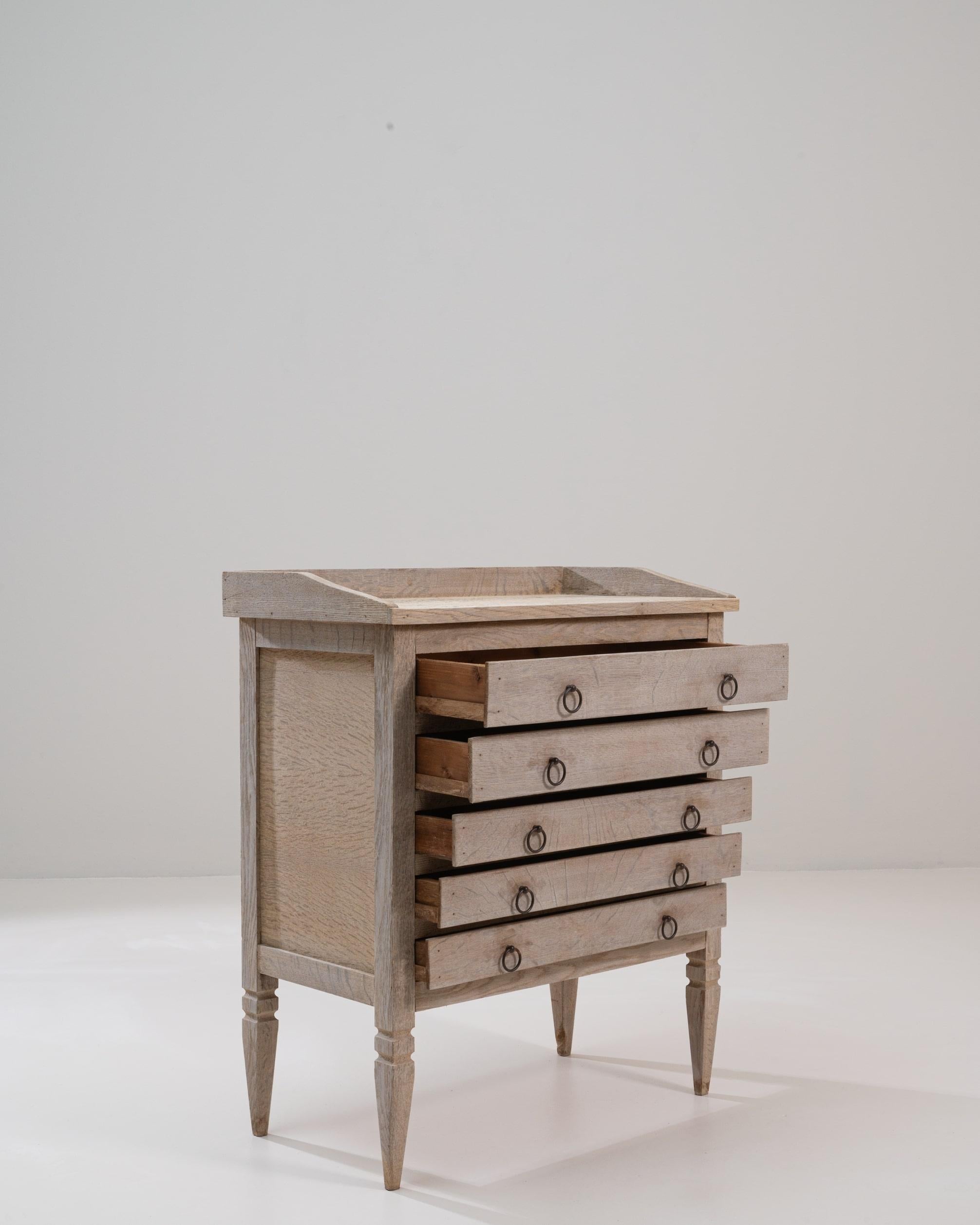 Cassettiera in legno neoclassica francese del XX secolo in vendita 5