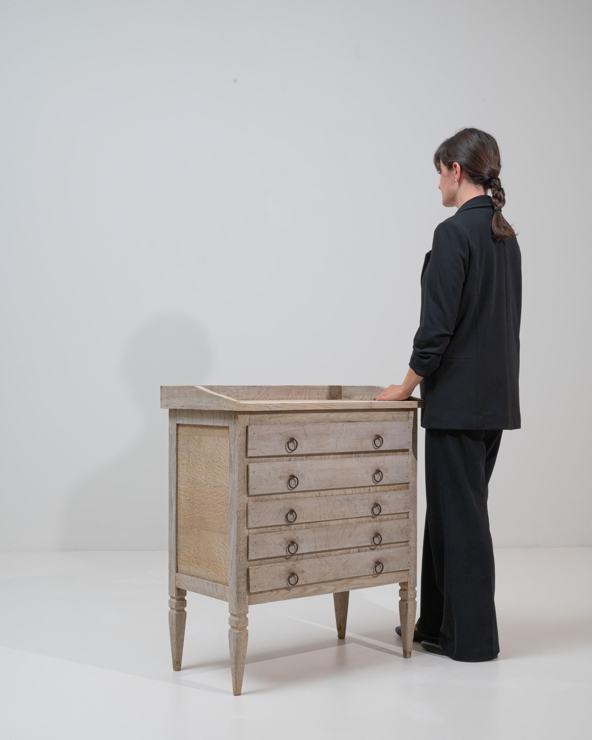 Cassettiera in legno neoclassica francese del XX secolo in vendita 10