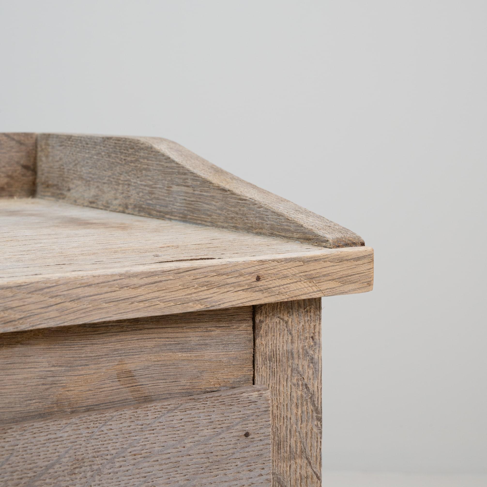 Cassettiera in legno neoclassica francese del XX secolo in vendita 11