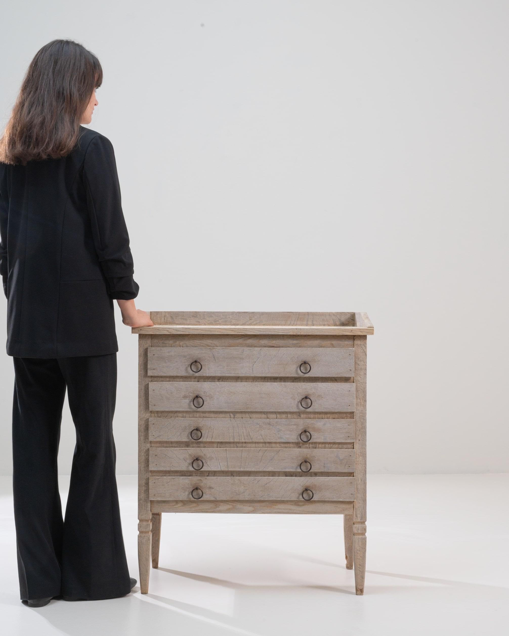 Legno Cassettiera in legno neoclassica francese del XX secolo in vendita