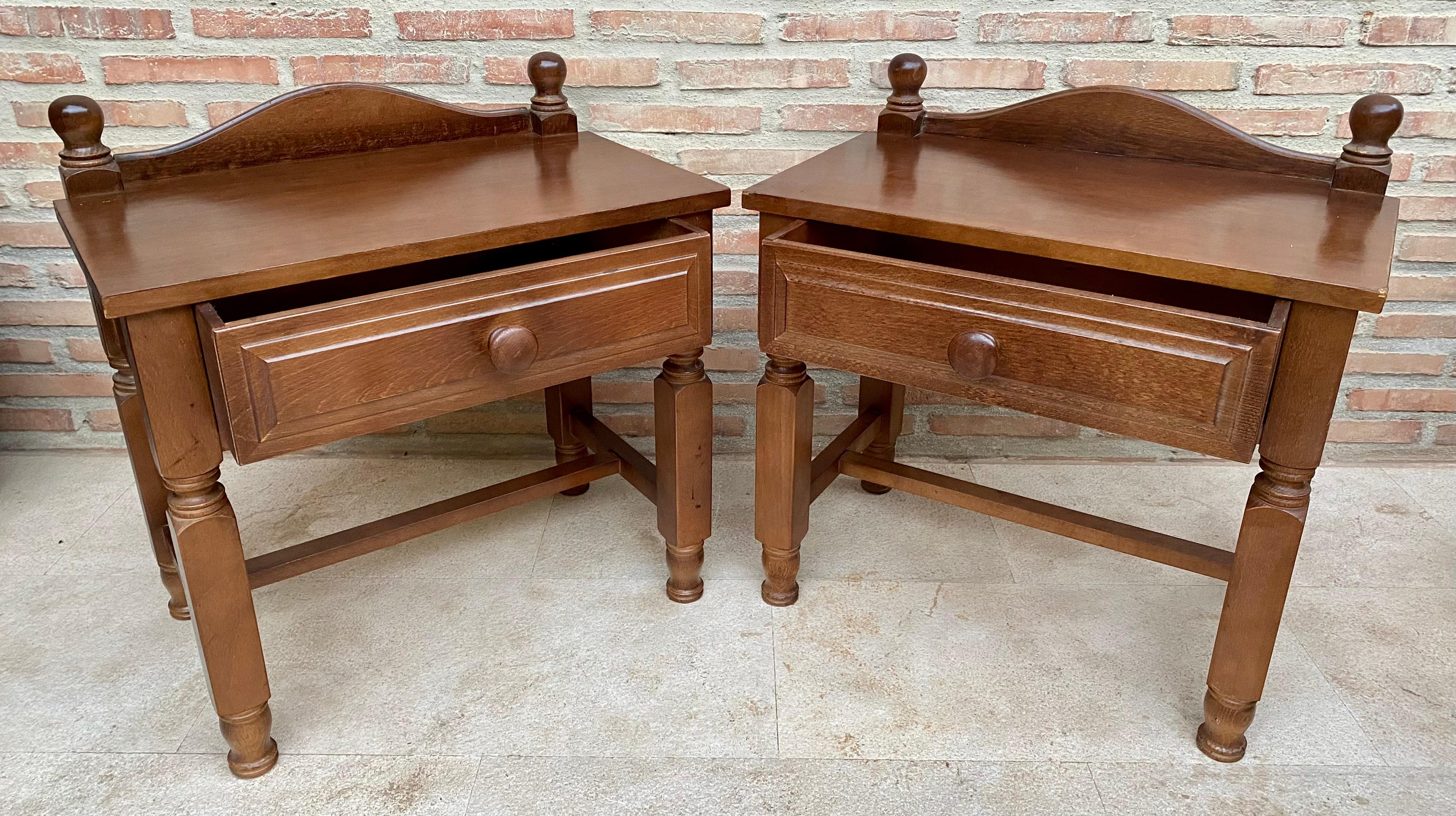 20ième siècle Tables de chevet à un tiroir, France, 20e siècle, 1950, ensemble de 2 en vente