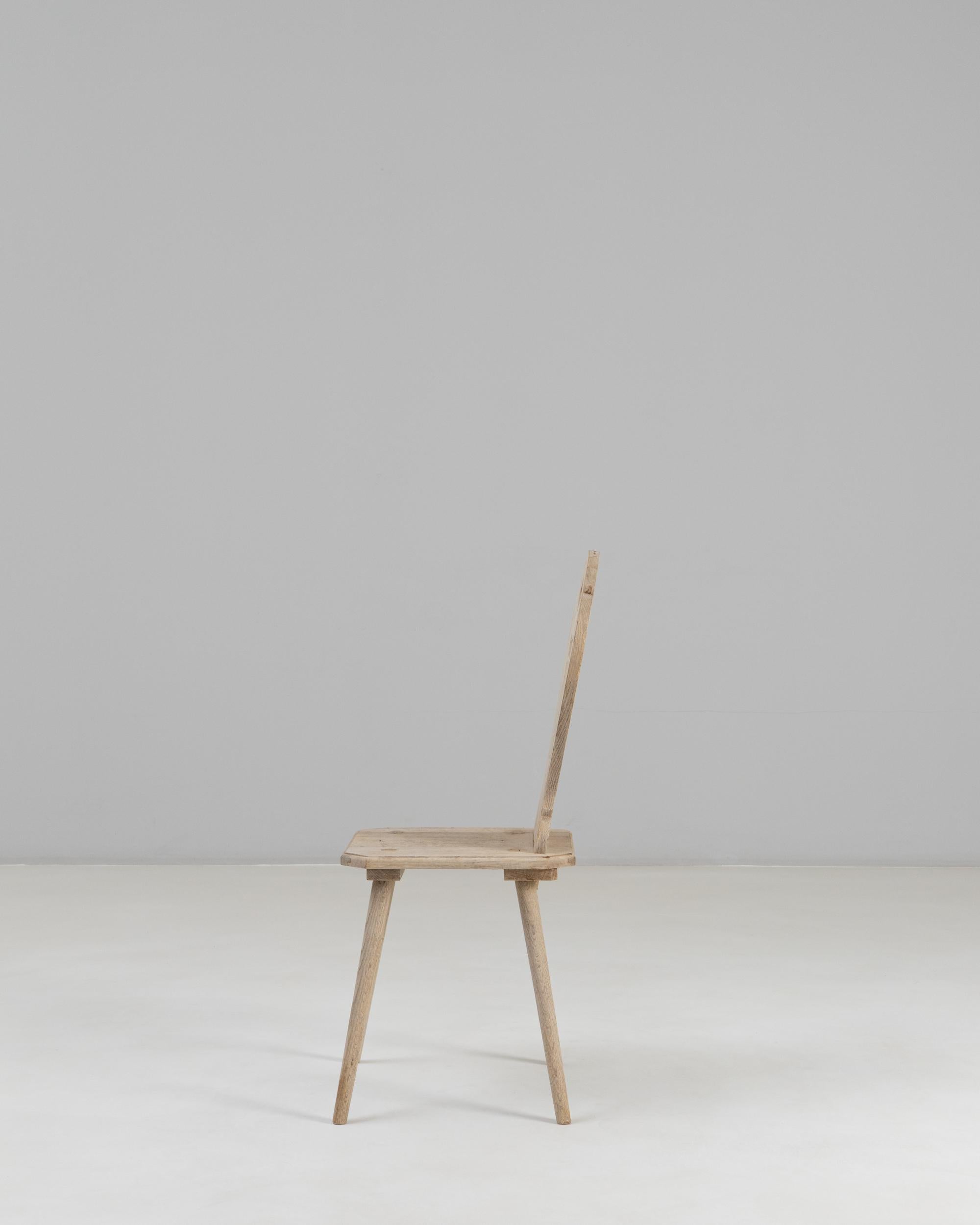 20th Century French Oak Alpine Dining Chair Bon état - En vente à High Point, NC