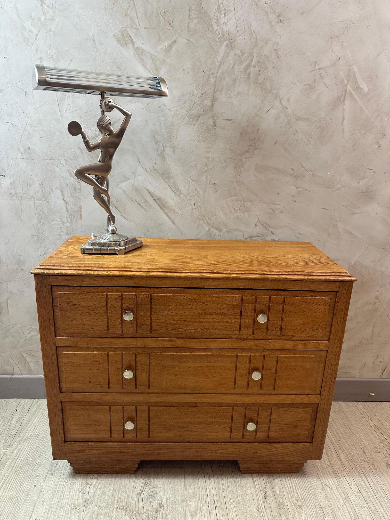 Cassettiera Art déco francese del XX secolo in Oak e ottone, anni '30 in vendita 5