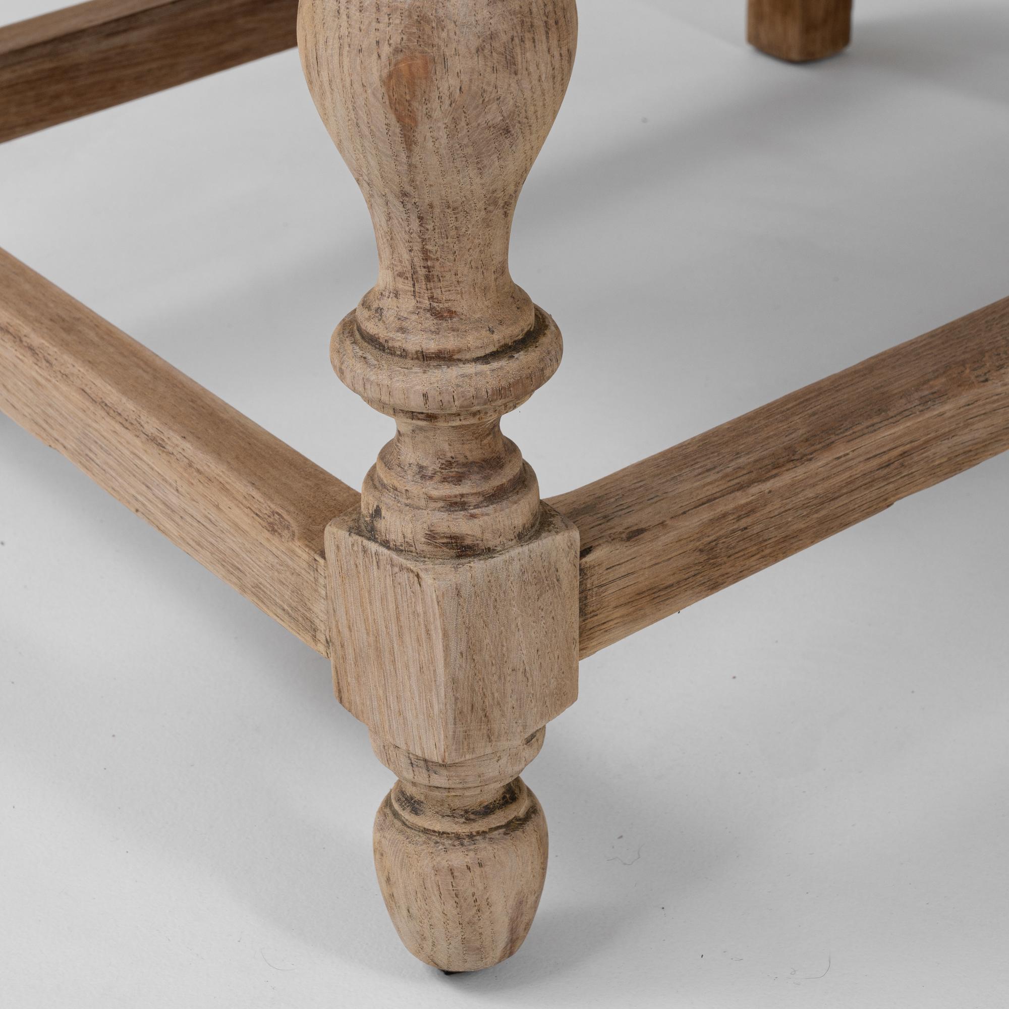 Sillón francés de roble del siglo XX en venta 7