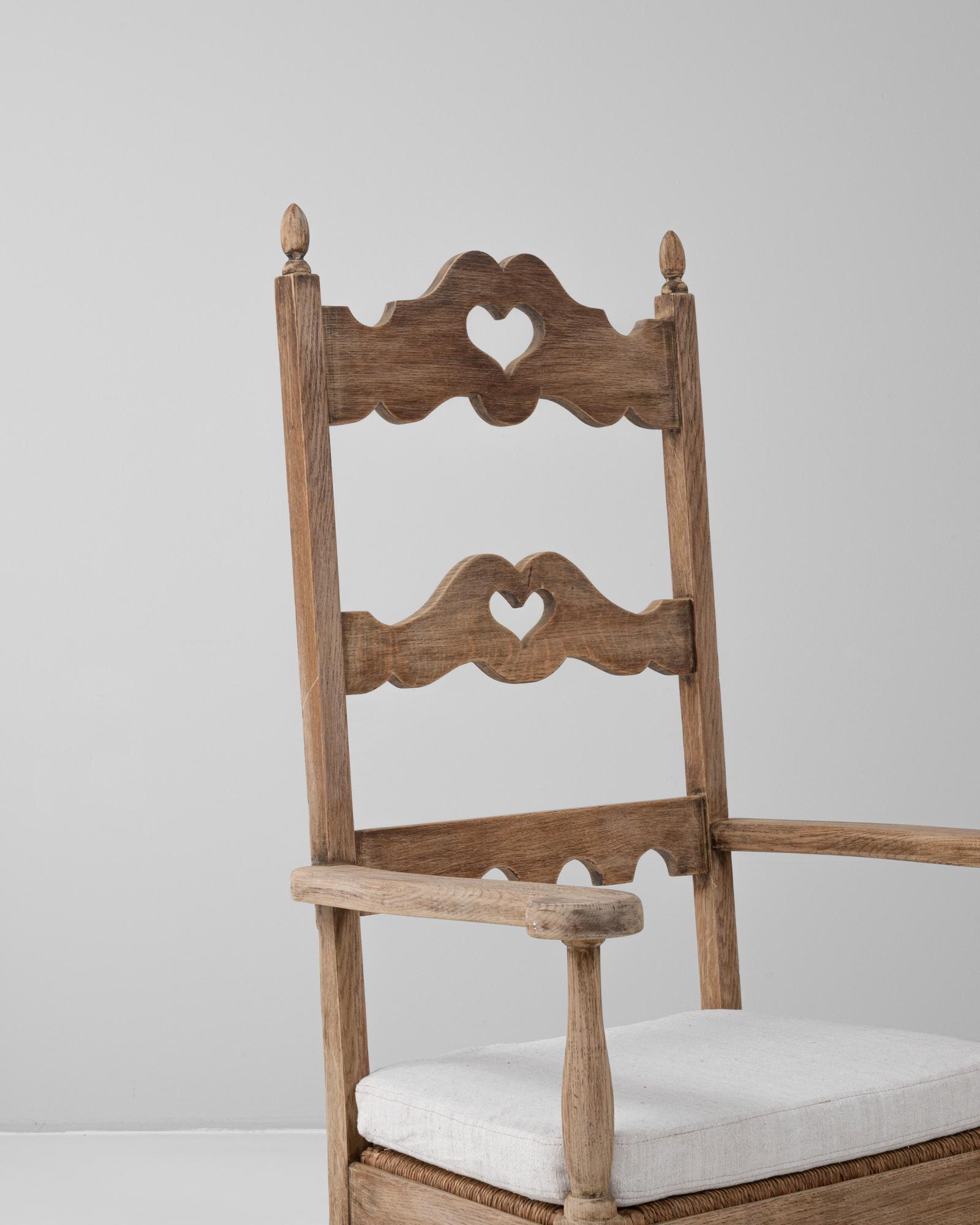 Sillón francés de roble del siglo XX en venta 3