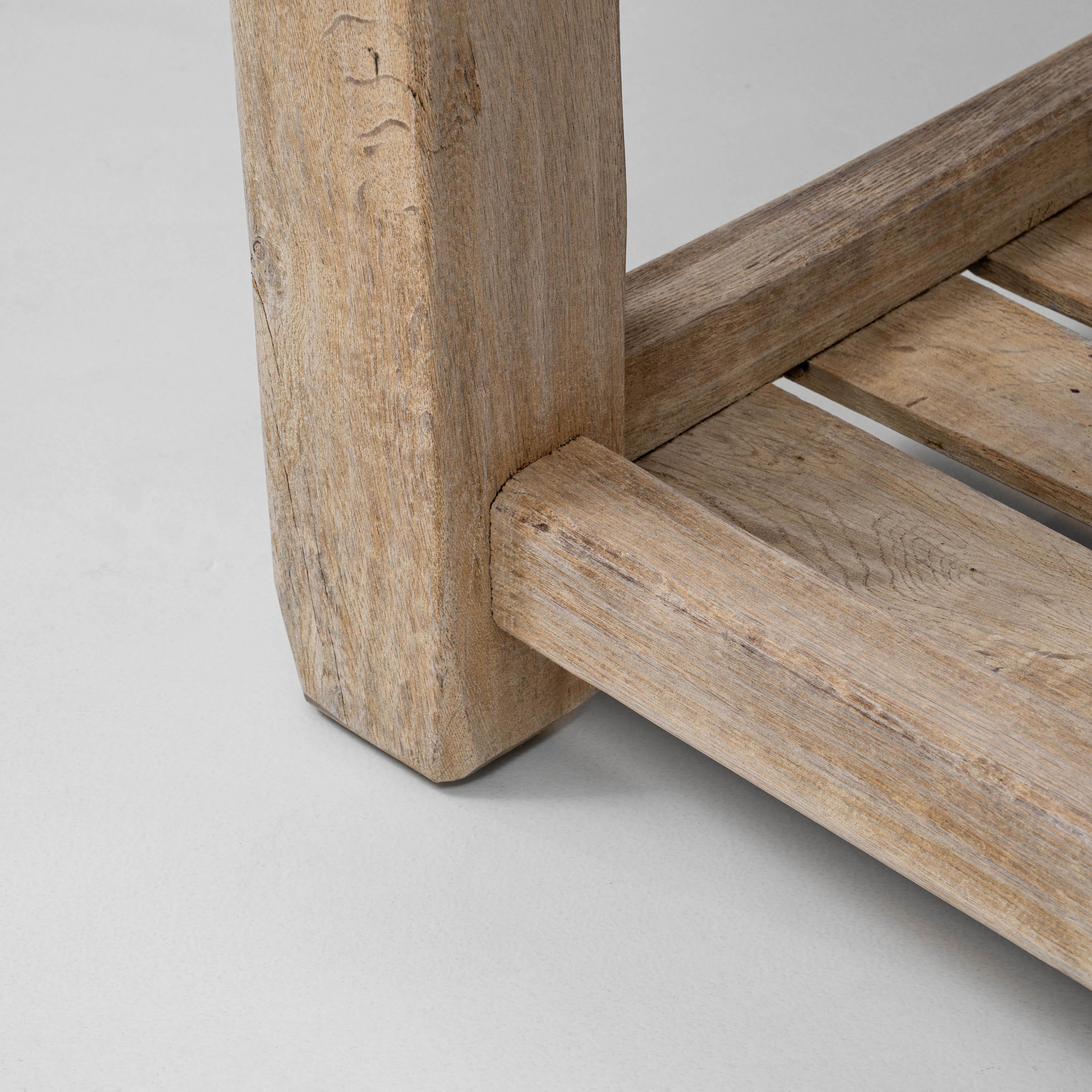 Table de chevet en Oak Oak français du 20ème siècle avec plateau en marbre en vente 6