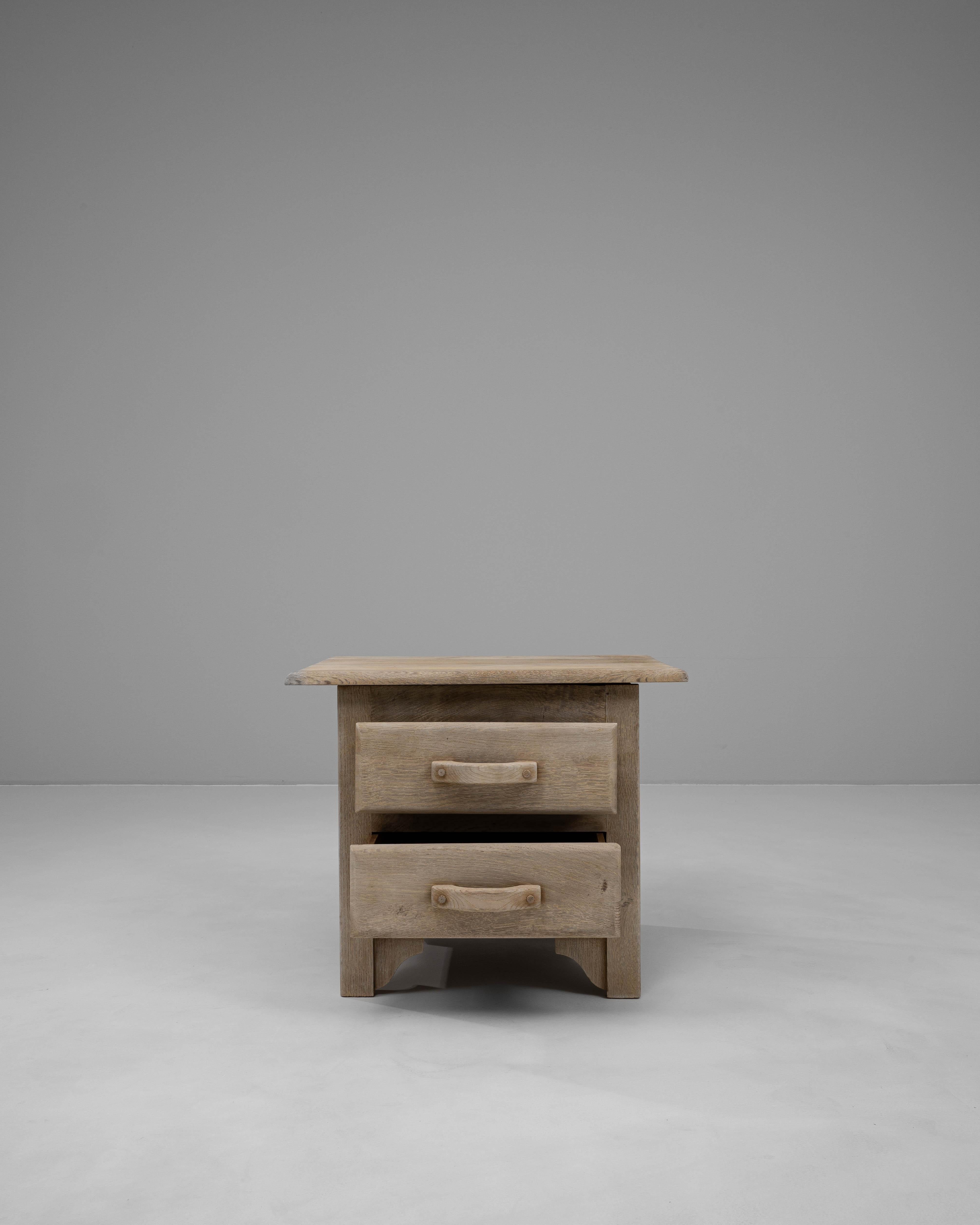 Francese Cassettiera in Oak francese del XX secolo in vendita