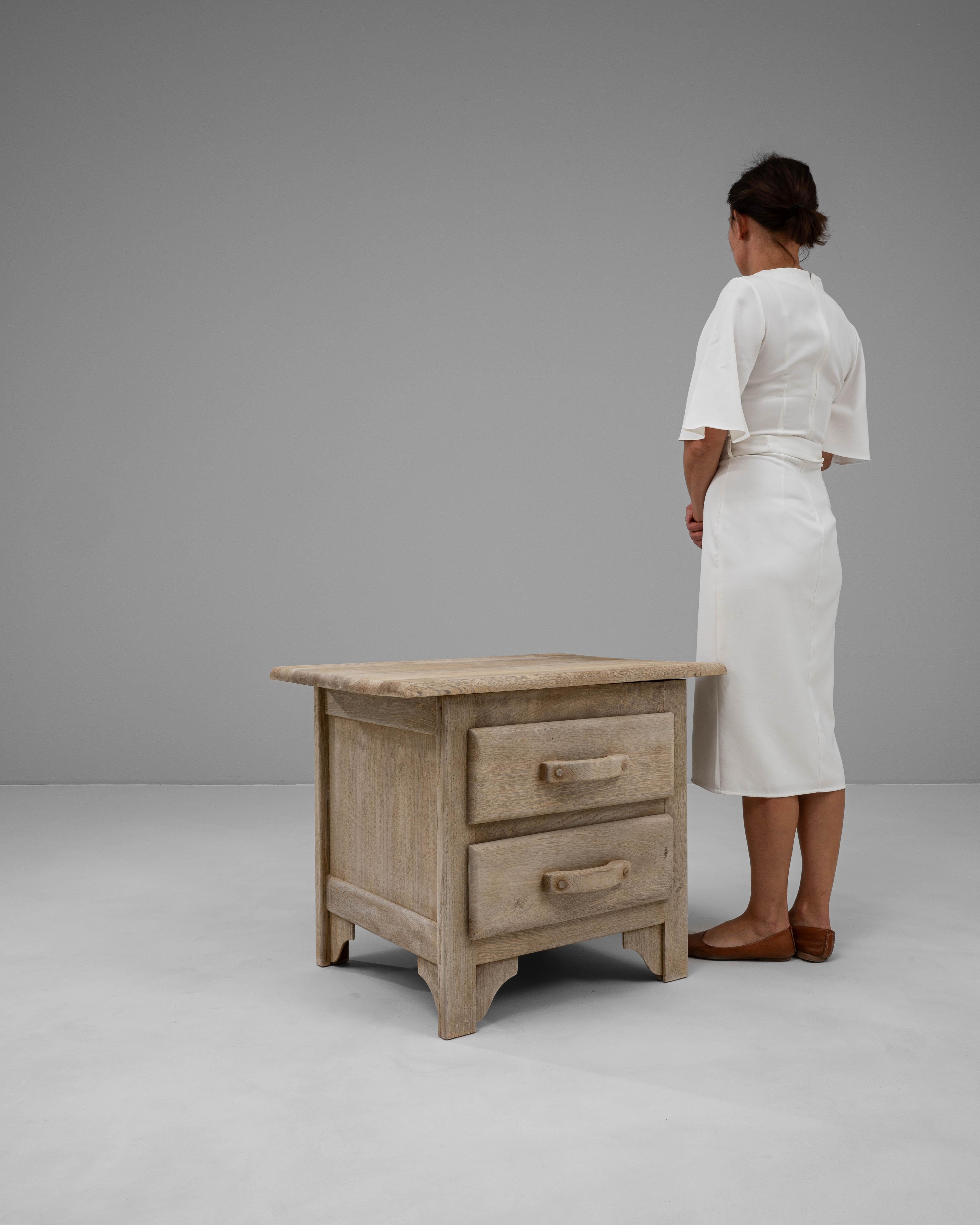 Cassettiera in Oak francese del XX secolo in vendita 2