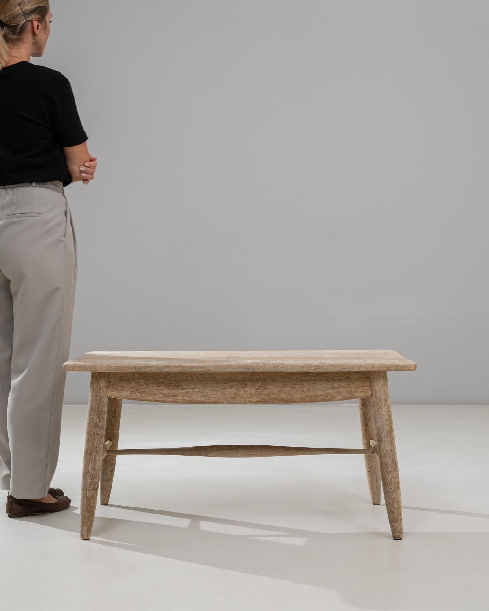 20th Century French Oak Coffee Table Francés en venta