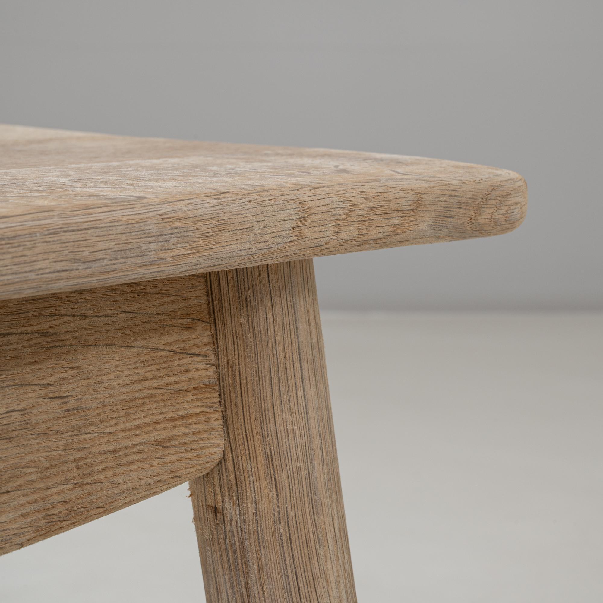 20th Century French Oak Coffee Table en venta 3