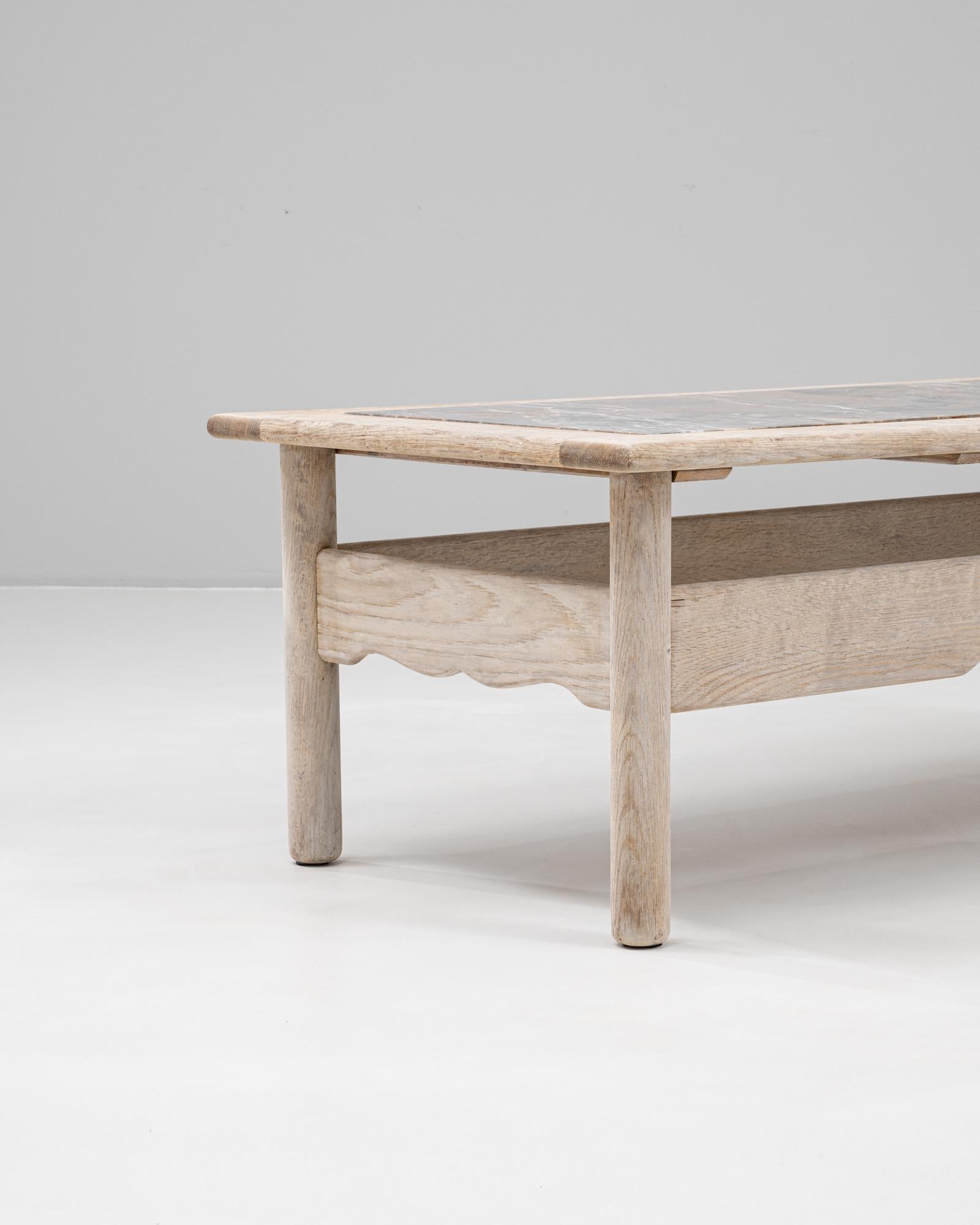 20th Century French Oak Coffee Table With Marble Top (Marmor) im Angebot