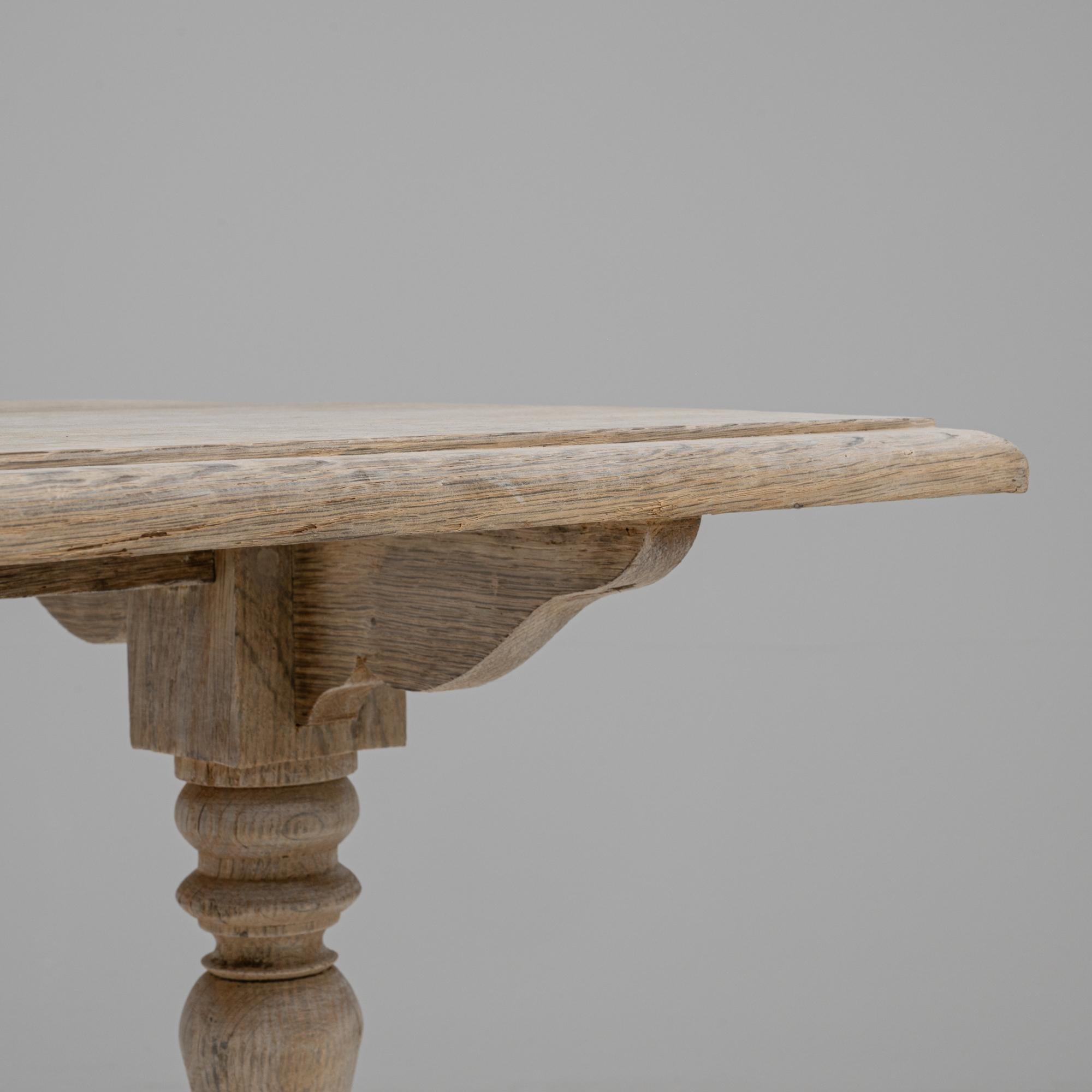 20th Century French Oak Console Table For Sale 5