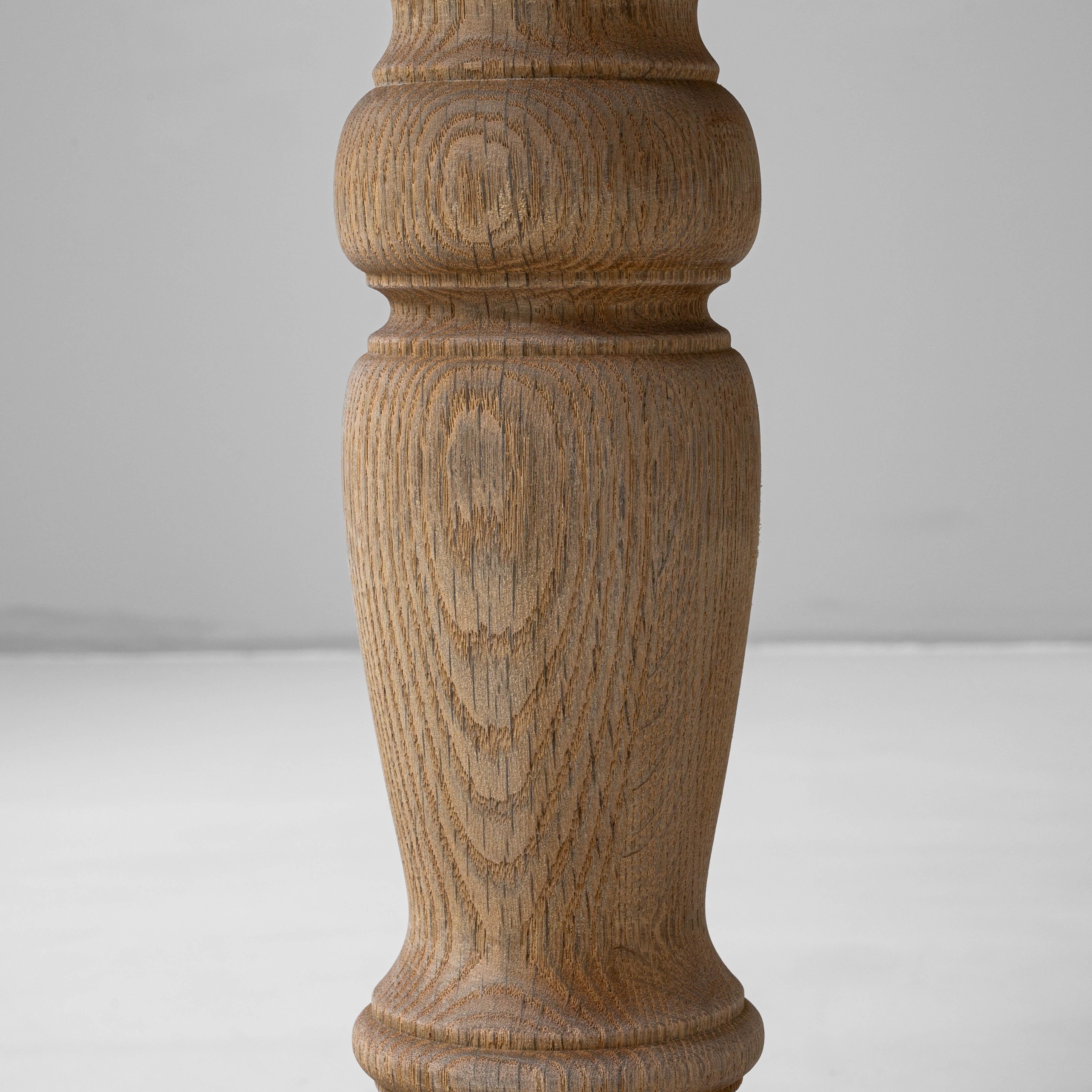 20th Century French Oak Dining Table en venta 4