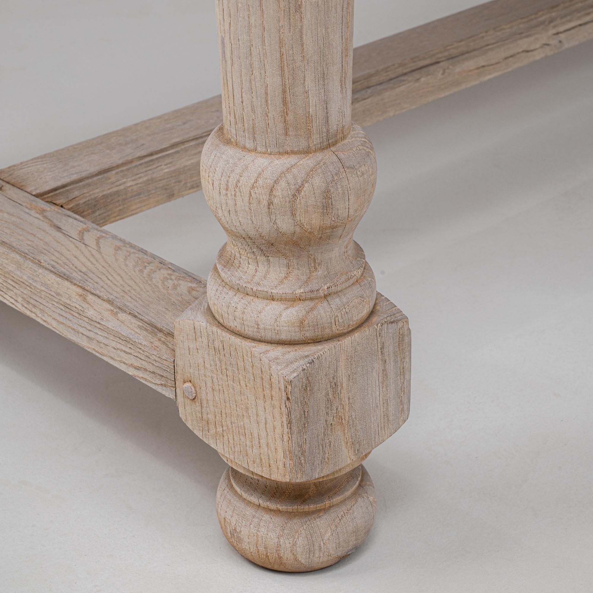 20th Century French Oak Dining Table For Sale 7