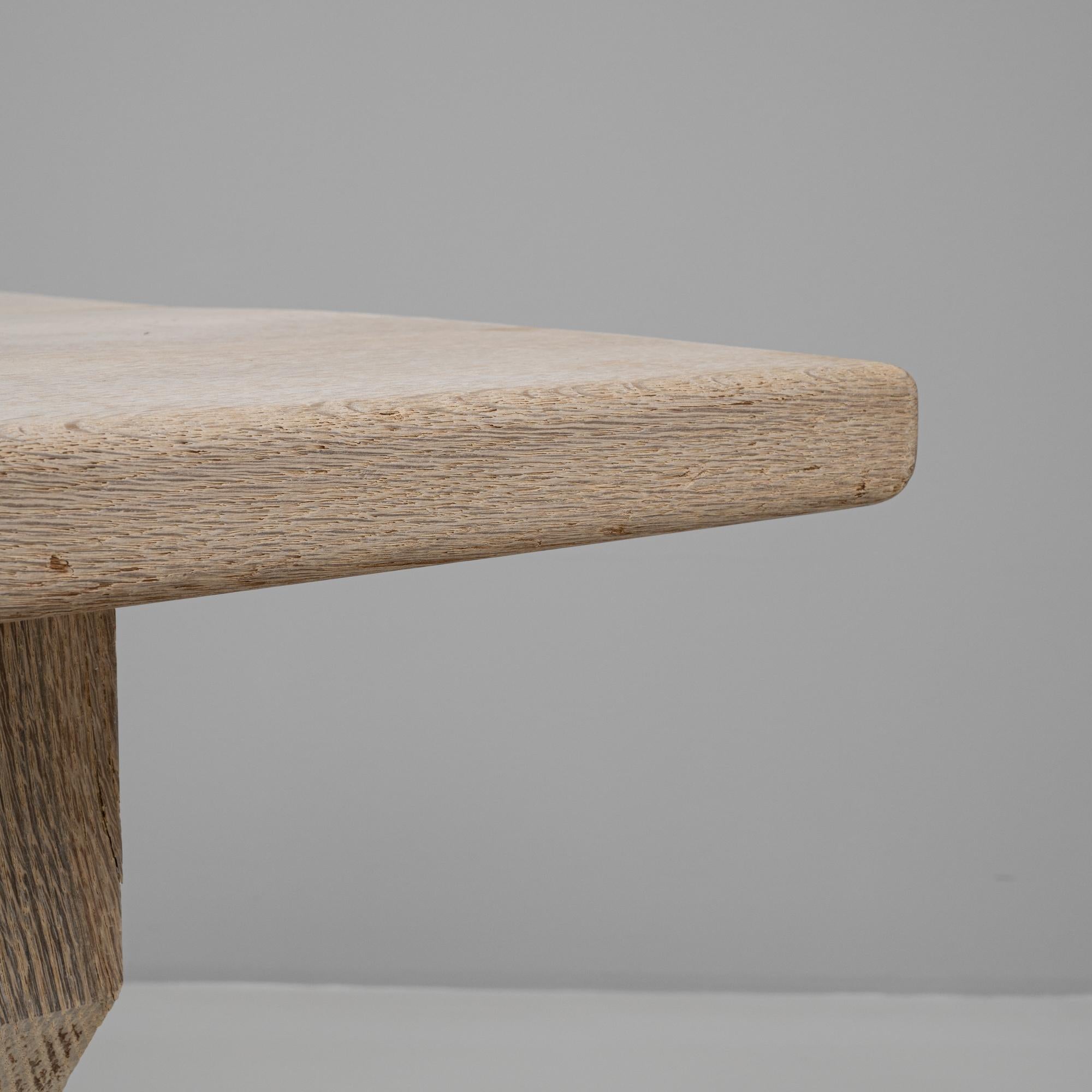 Mesa de comedor francesa de roble del siglo XX en venta 5