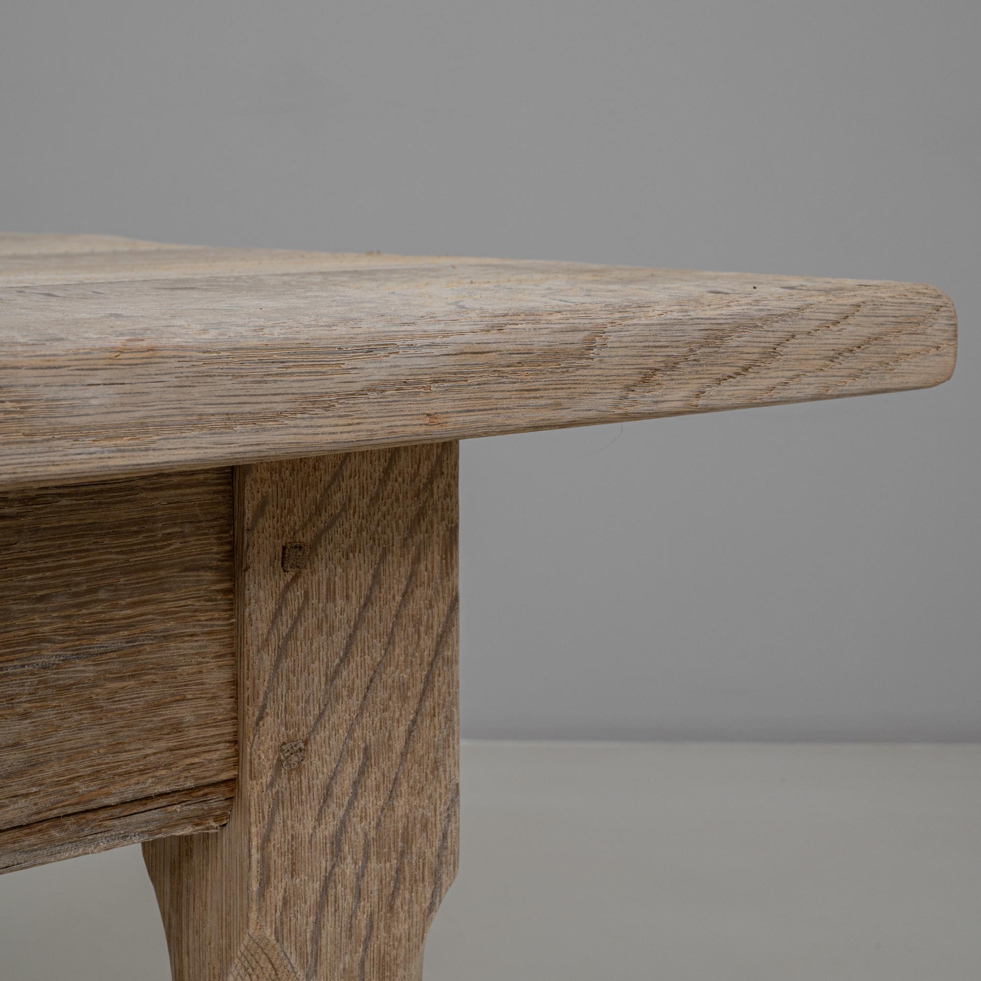 Mesa de comedor francesa de roble del siglo XX en venta 7