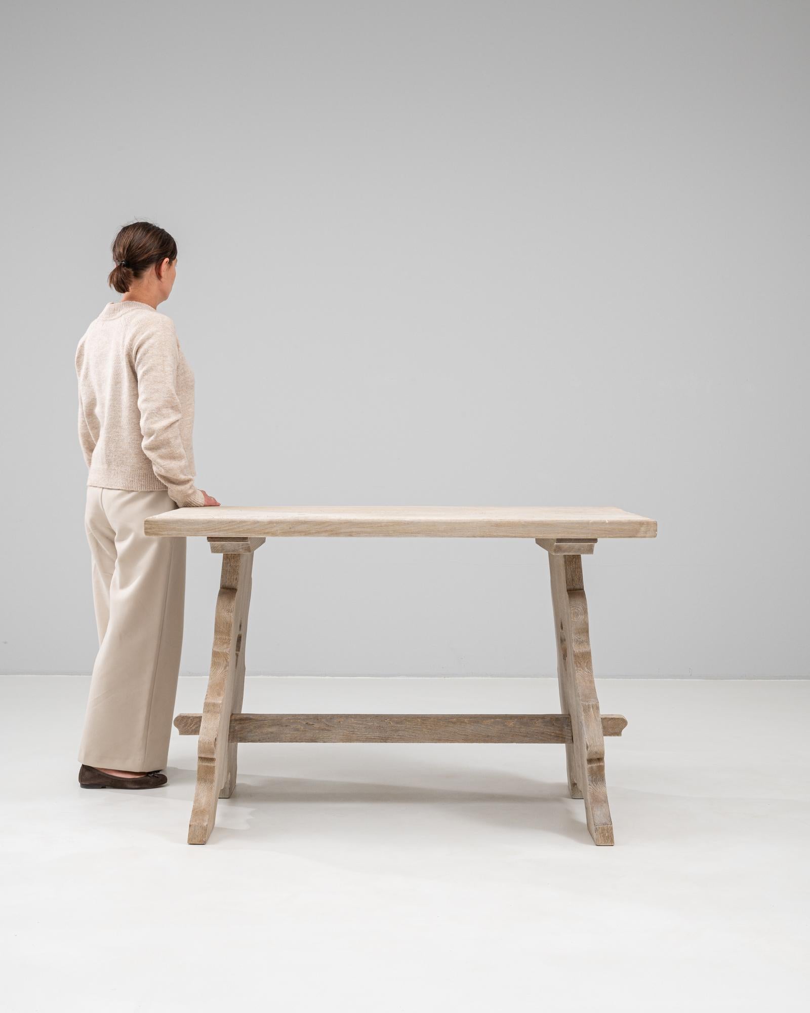 Français Table de salle à manger en Oak français du 20e siècle en vente
