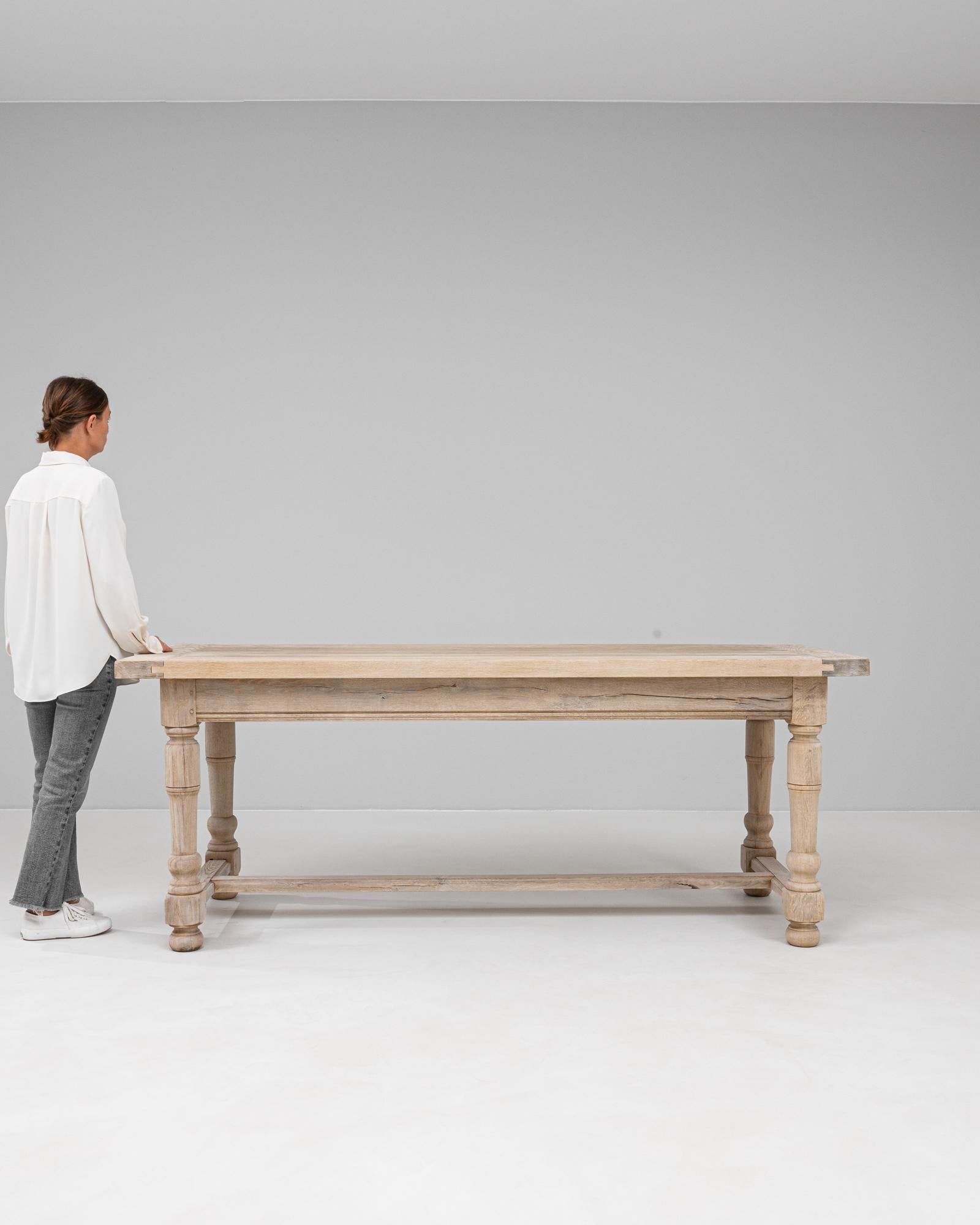 20th Century French Oak Dining Table In Good Condition For Sale In High Point, NC