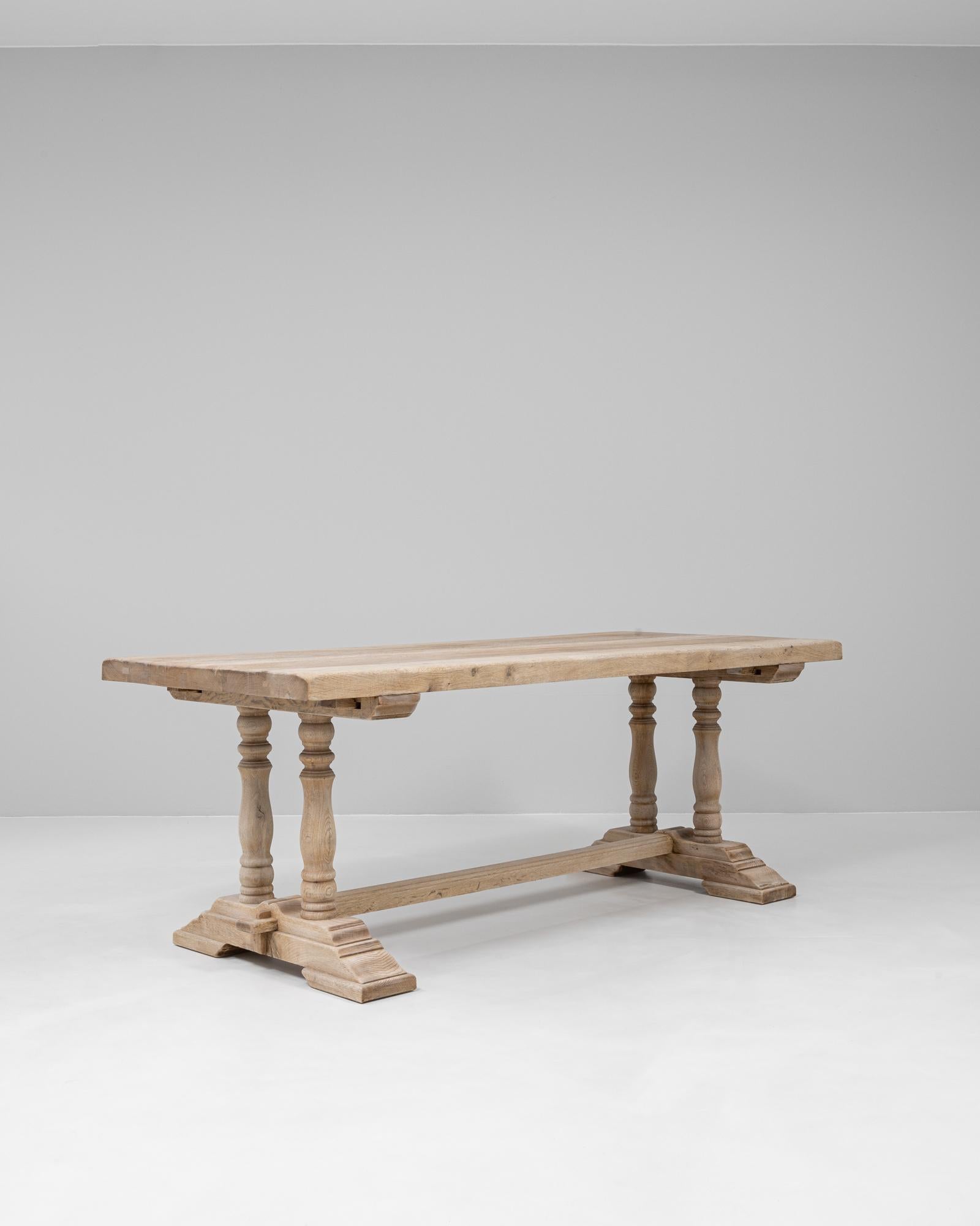 20th Century French Oak Dining Table Bon état - En vente à High Point, NC