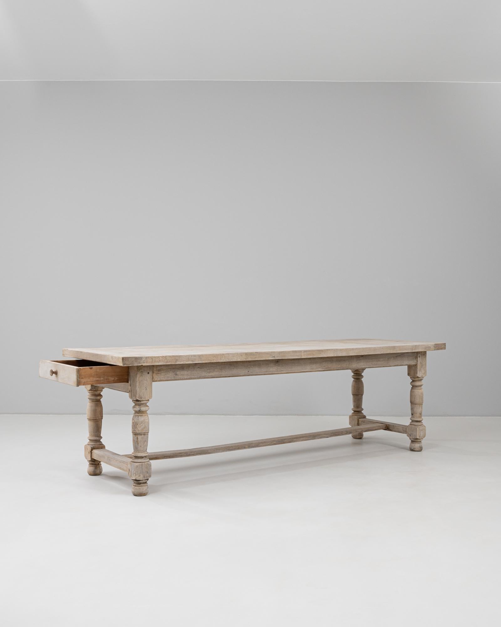 20th Century French Oak Dining Table For Sale 3