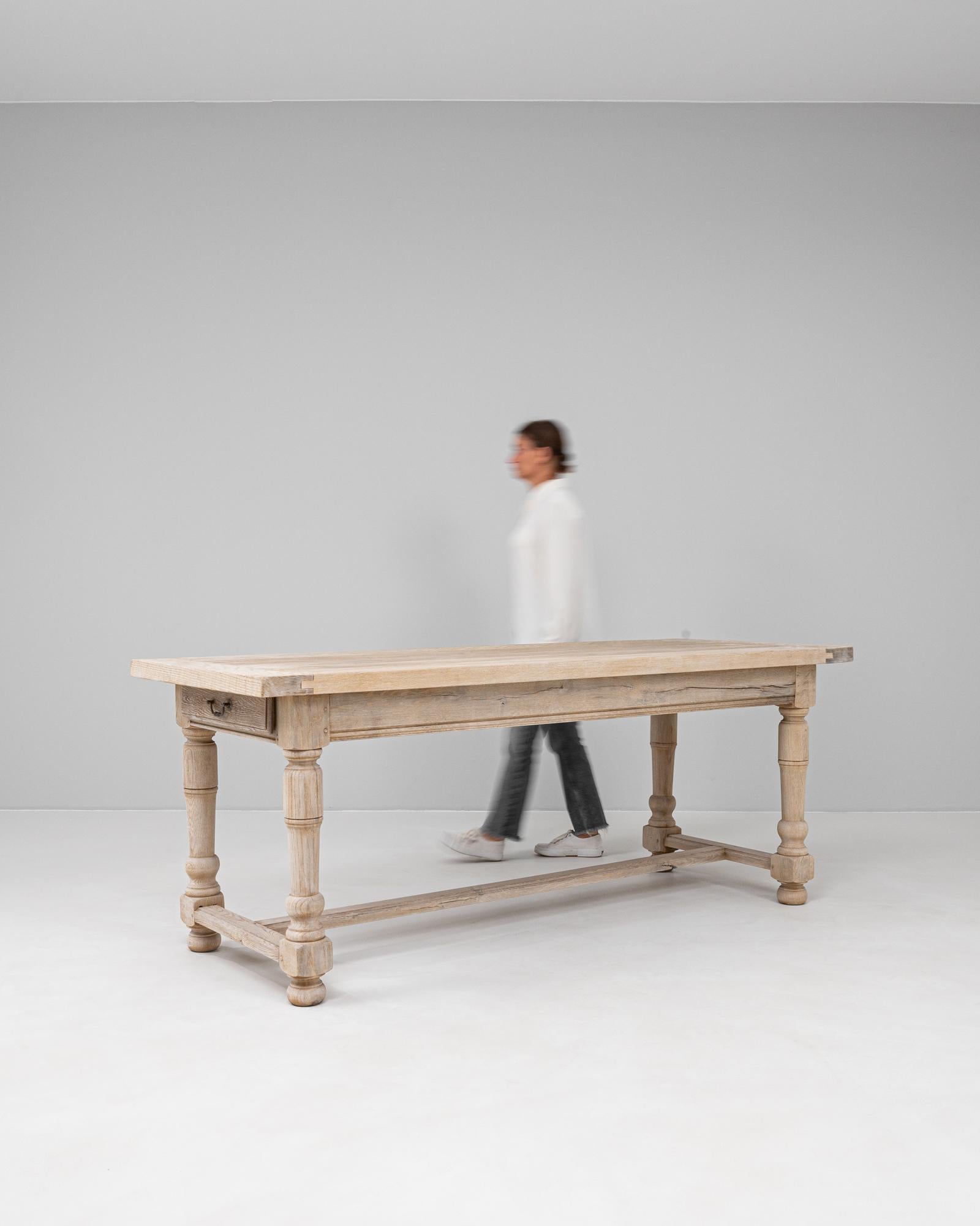 20th Century French Oak Dining Table For Sale 3