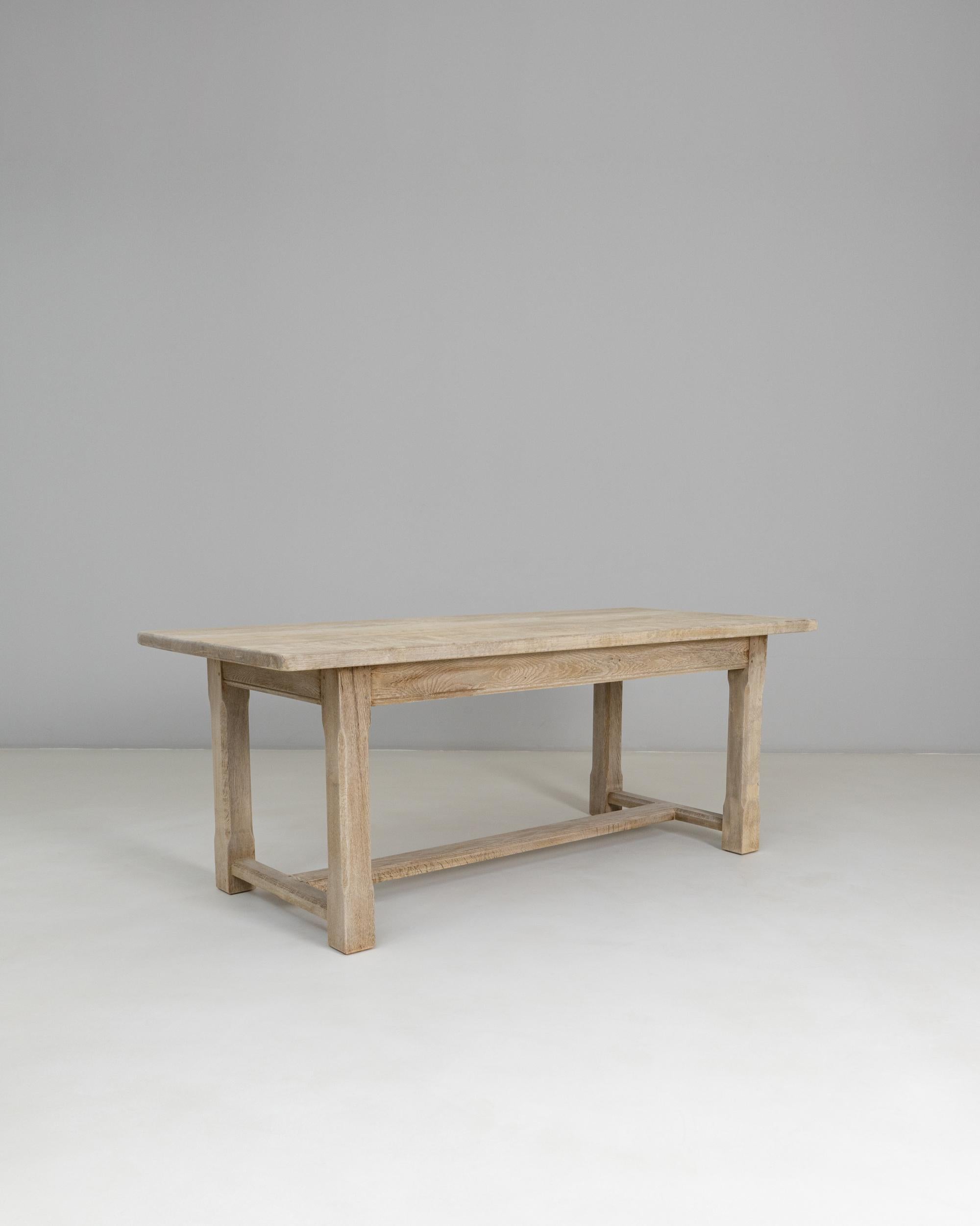 20th Century French Oak Dining Table (Eichenholz) im Angebot