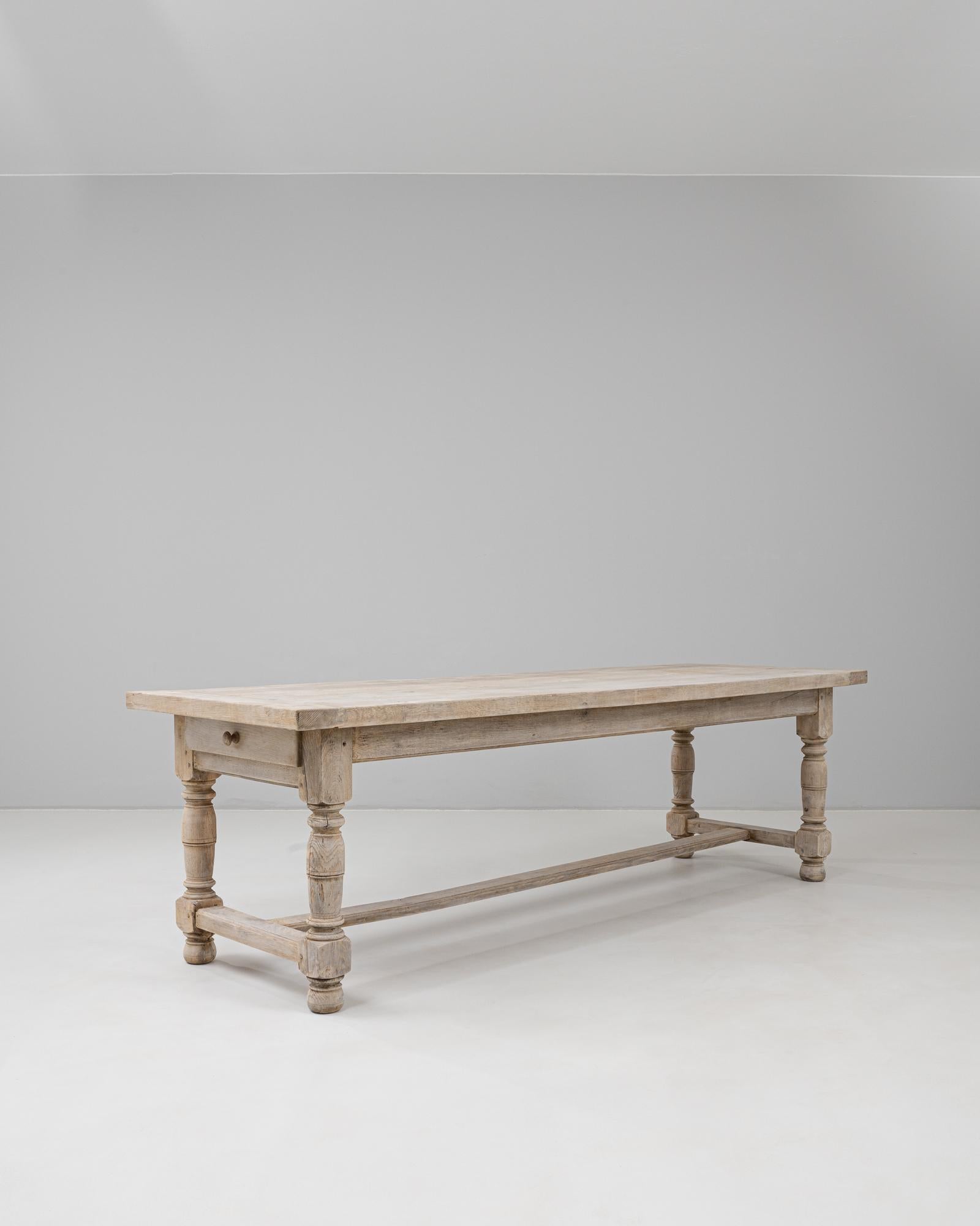 20th Century French Oak Dining Table For Sale 6