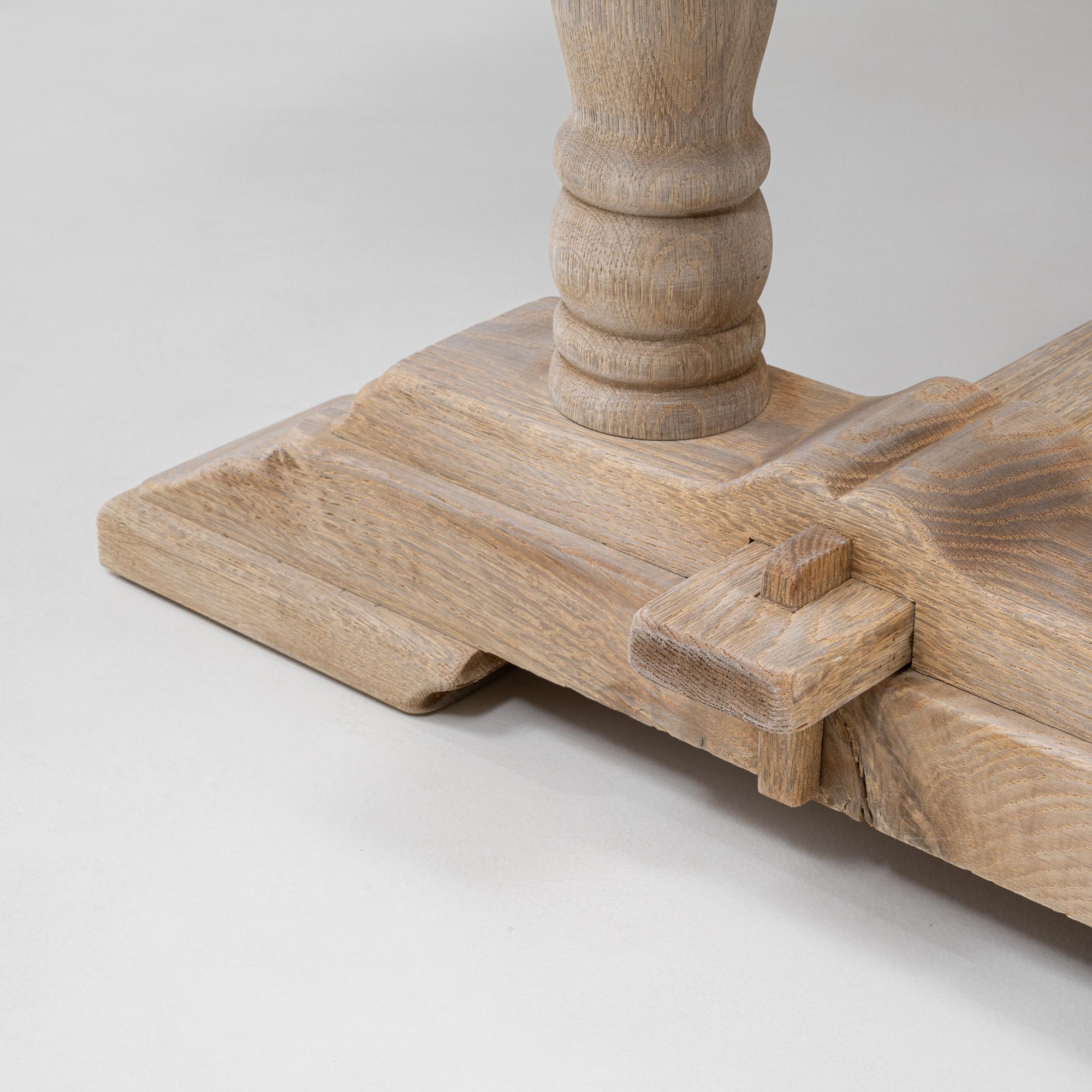 20th Century French Oak Dining Table en vente 3