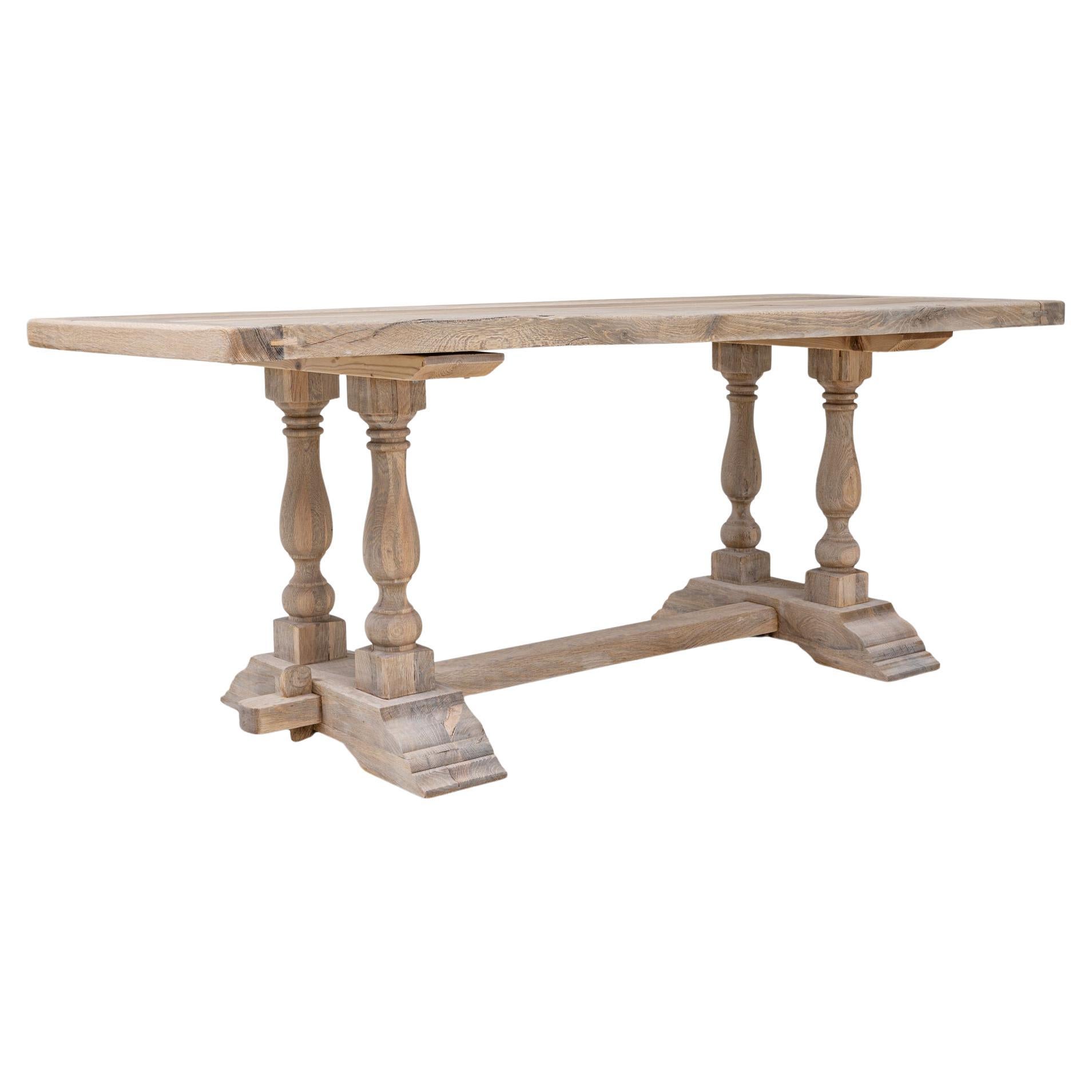 Table de salle à manger en Oak français du 20e siècle