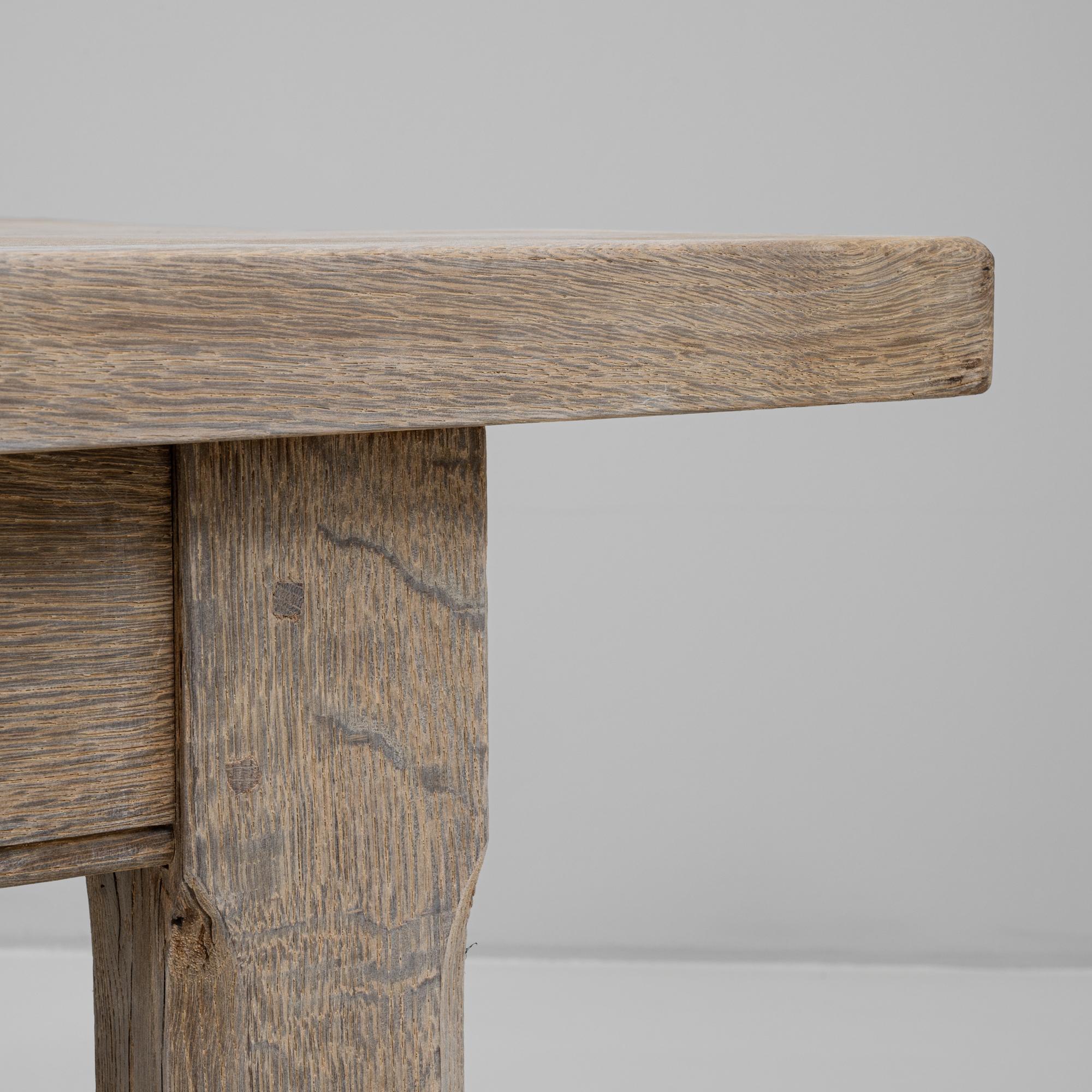 Table de salle à manger en chêne français du 20e siècle avec tiroir en vente 4