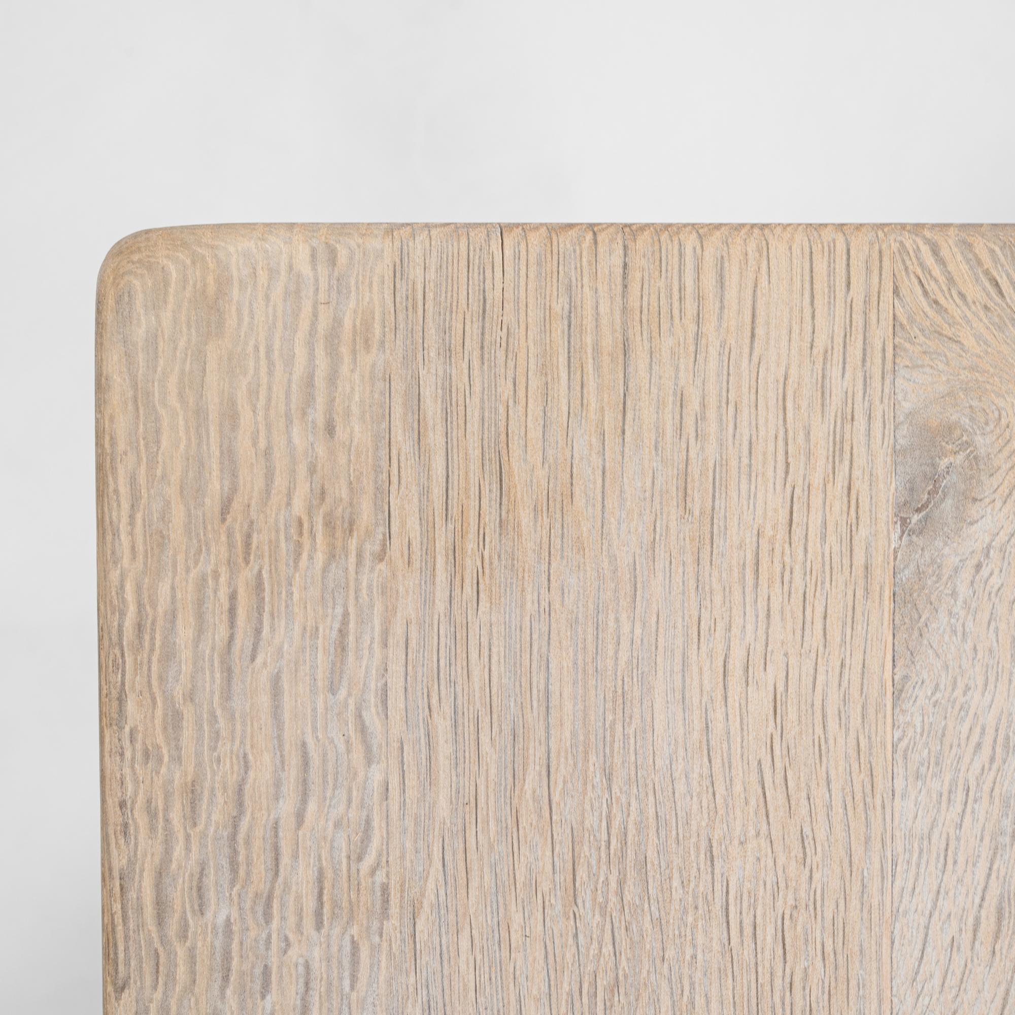 Table de salle à manger en chêne français du 20e siècle avec tiroir en vente 7